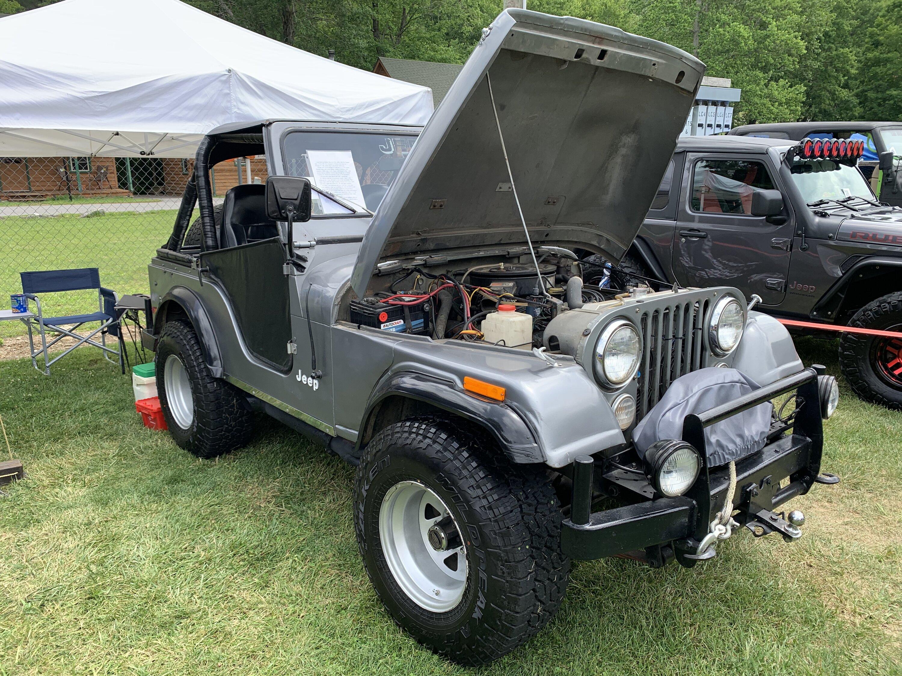Jeep Gladiator Old Jeeps never die.... They just fade away 1EE14B19-354F-46D6-BBD3-0AE05EE35FF6