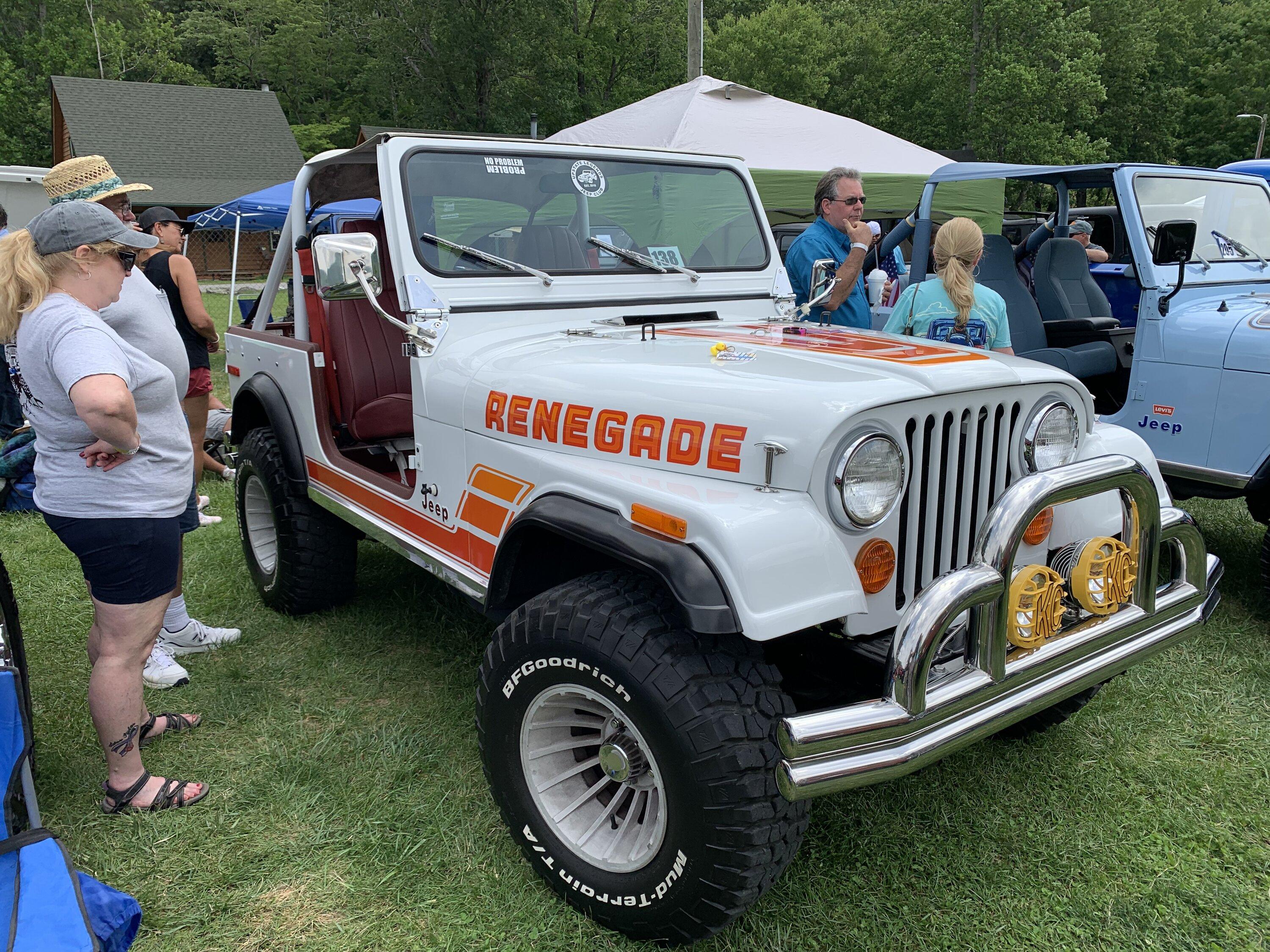 Jeep Gladiator Old Jeeps never die.... They just fade away 151F4661-296D-4976-B675-C580BB461544