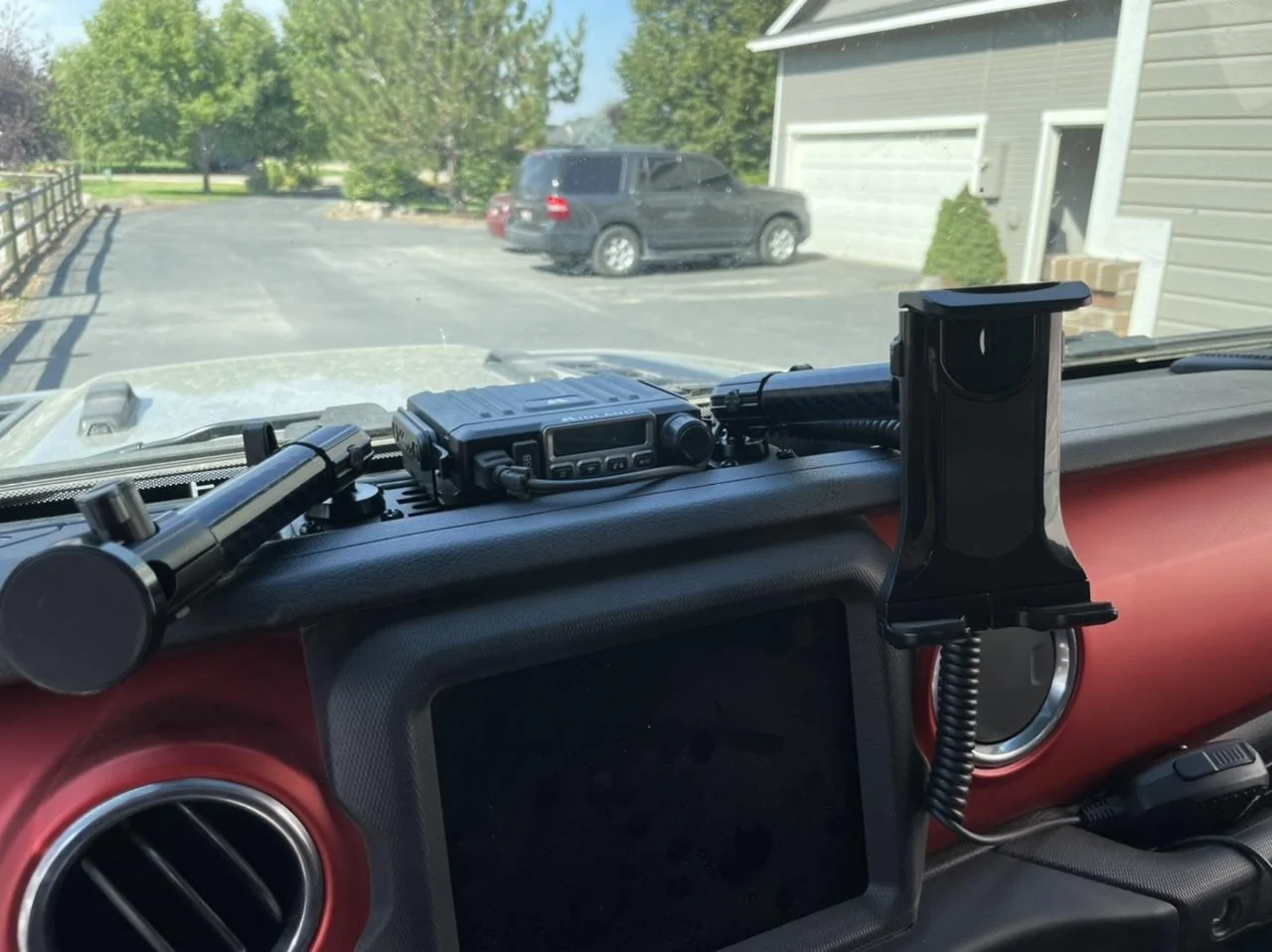 Jeep Gladiator Midland GMRS Micromobile MXT115, Like New 39B8C019-851B-461A-BA30-D3205A010723