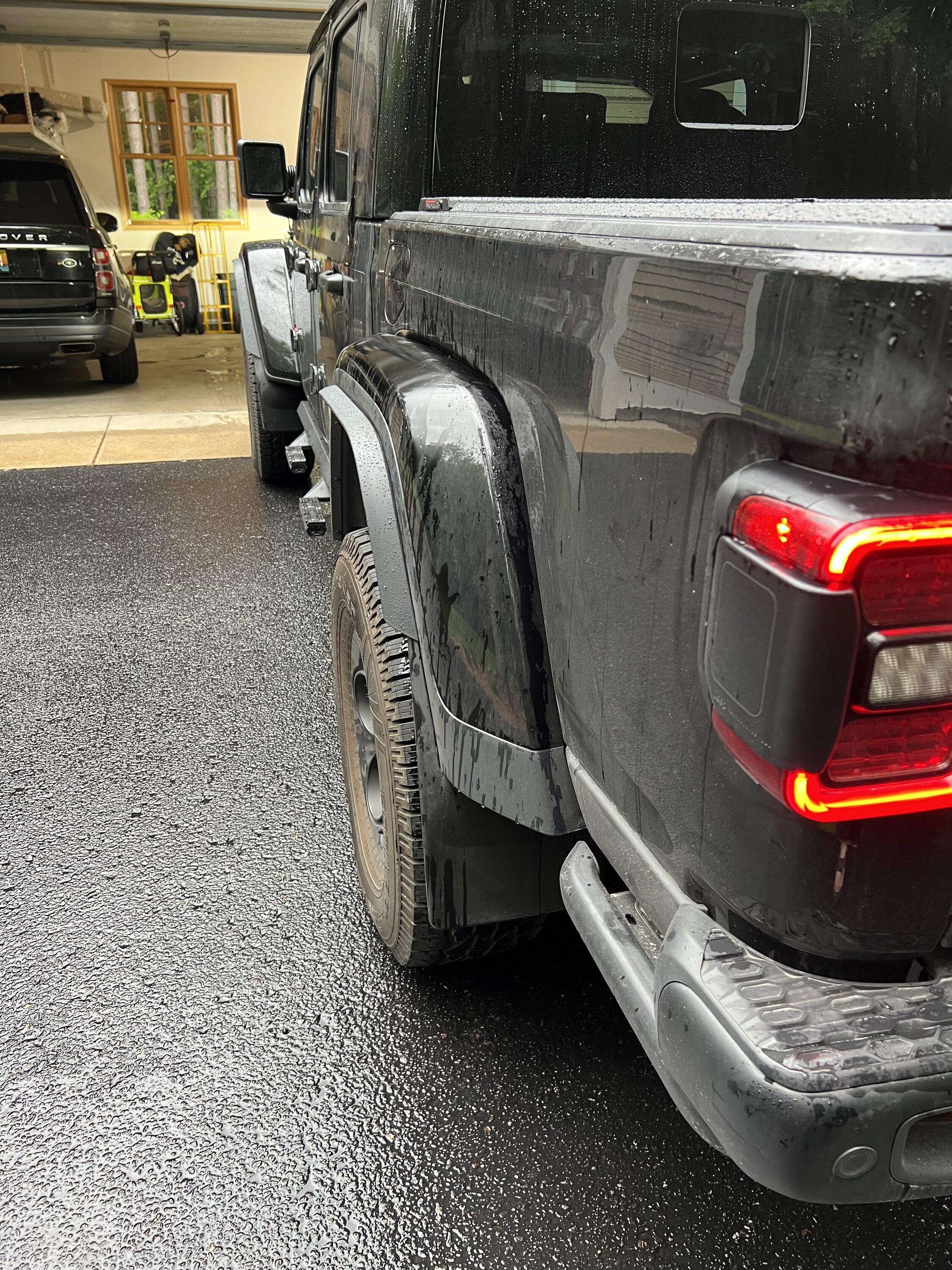 Jeep Gladiator Anyone installed Xtreme Recon Fenders on JT? 2CE36993-B5D8-4945-B2C9-0BD95CBBF111