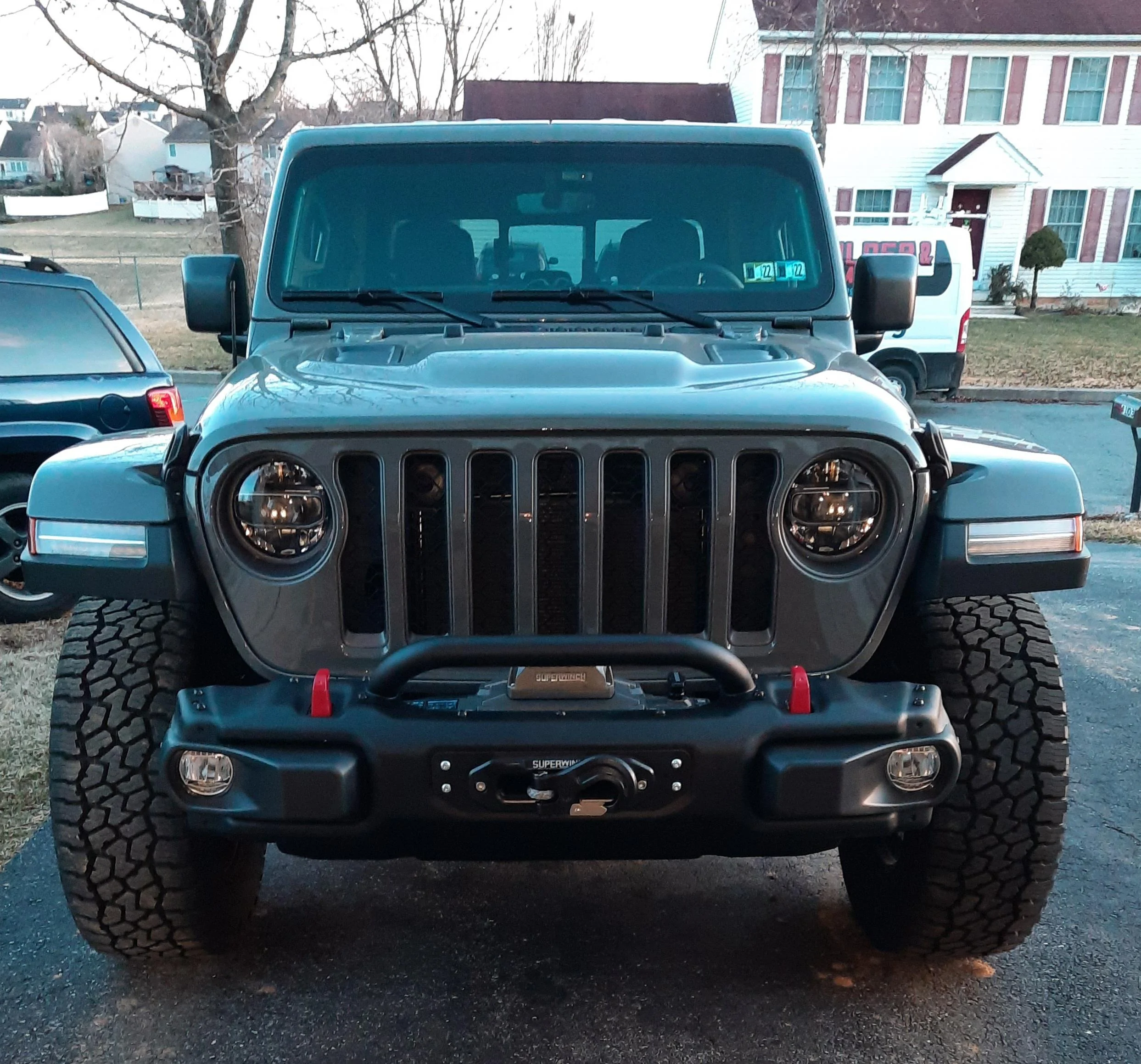 Jeep Gladiator Steel bumper winch question. 20220304_175323