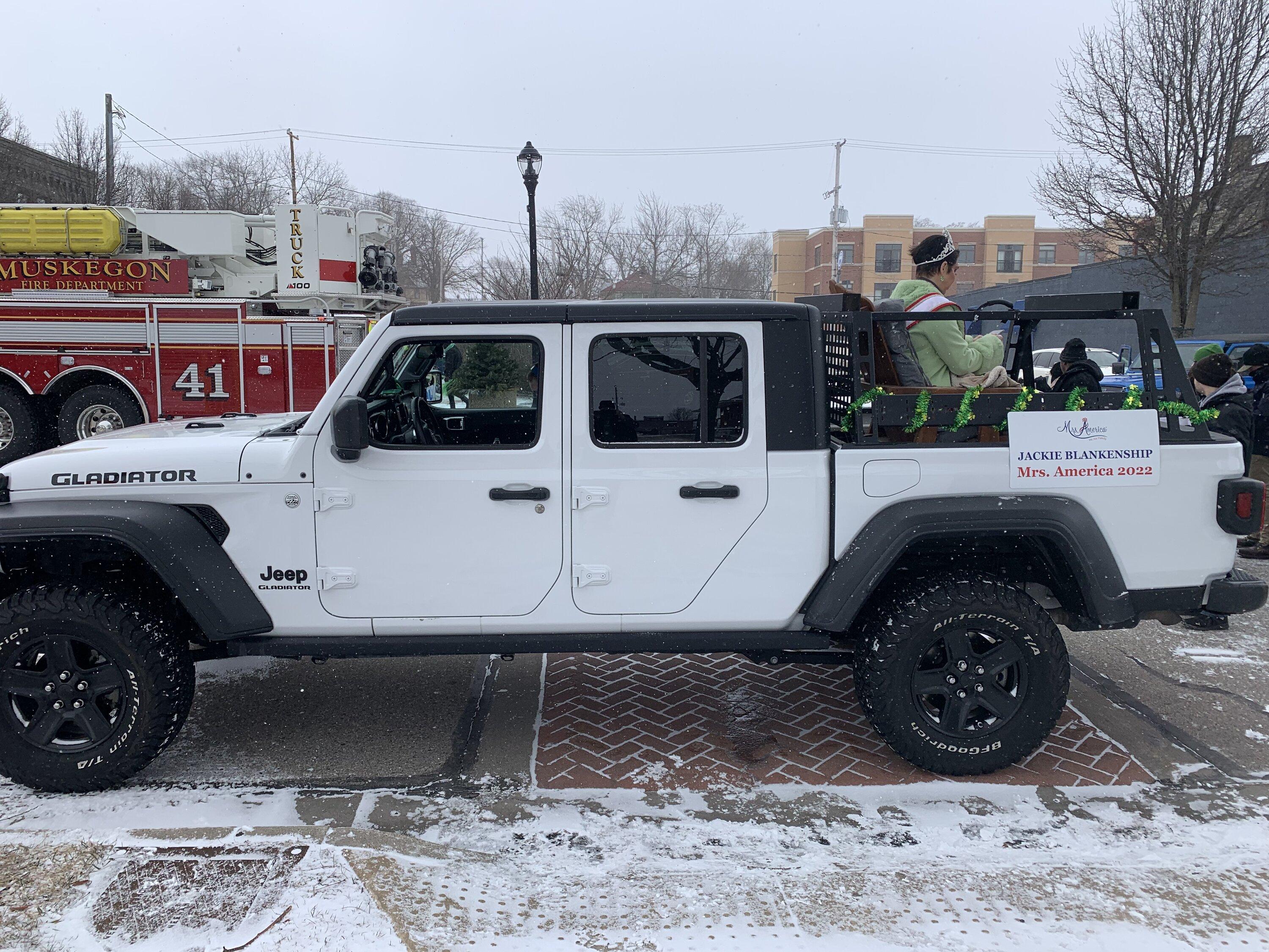 Jeep Gladiator FSR Rooftop tent for sale - Mi 70BFFD33-7566-46D4-BBE7-941F20AF4E71