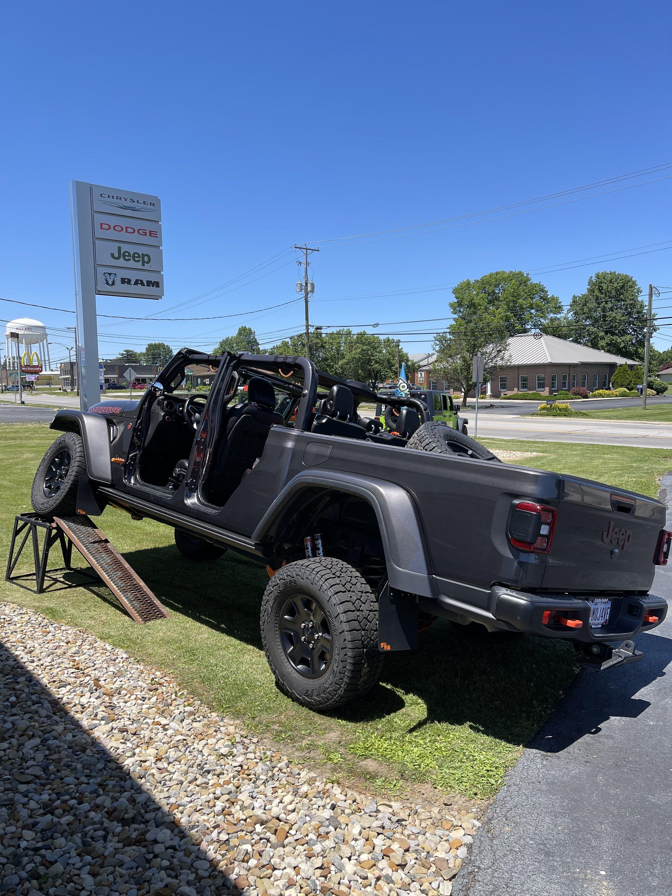 Jeep Gladiator MOJAVE Edition Gladiator JT Club 0BC5642D-DBFD-4C89-90BB-A224A9D6C465