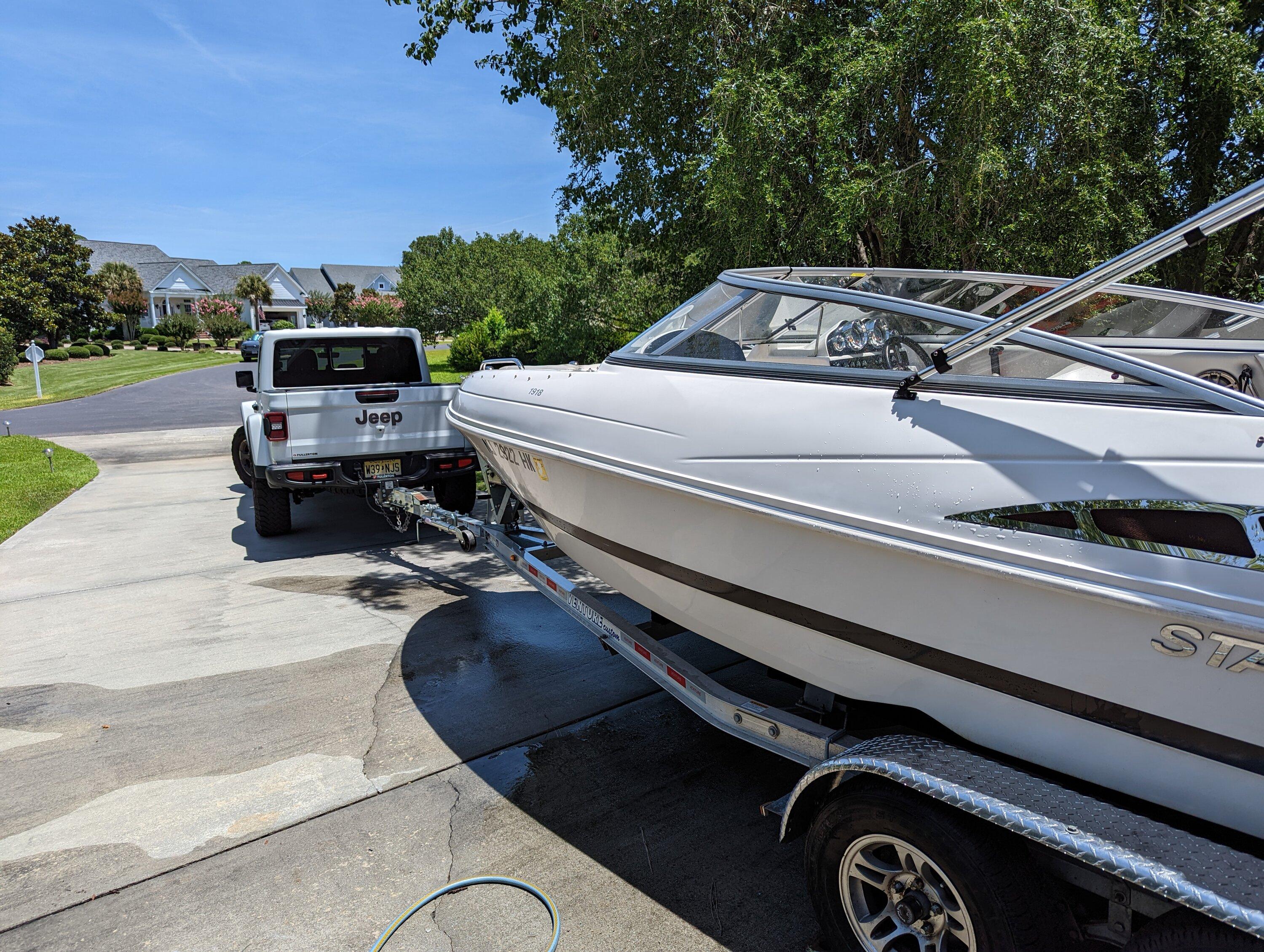 Jeep Gladiator So, what is everybody towing? PXL_20220619_163749442