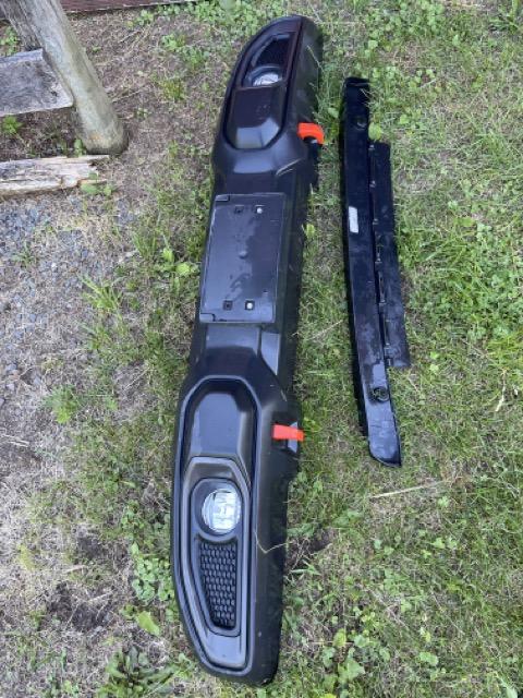 Jeep Gladiator Jeep Gladiator/Wrangler front bumper assembly IMG_1993 Medium