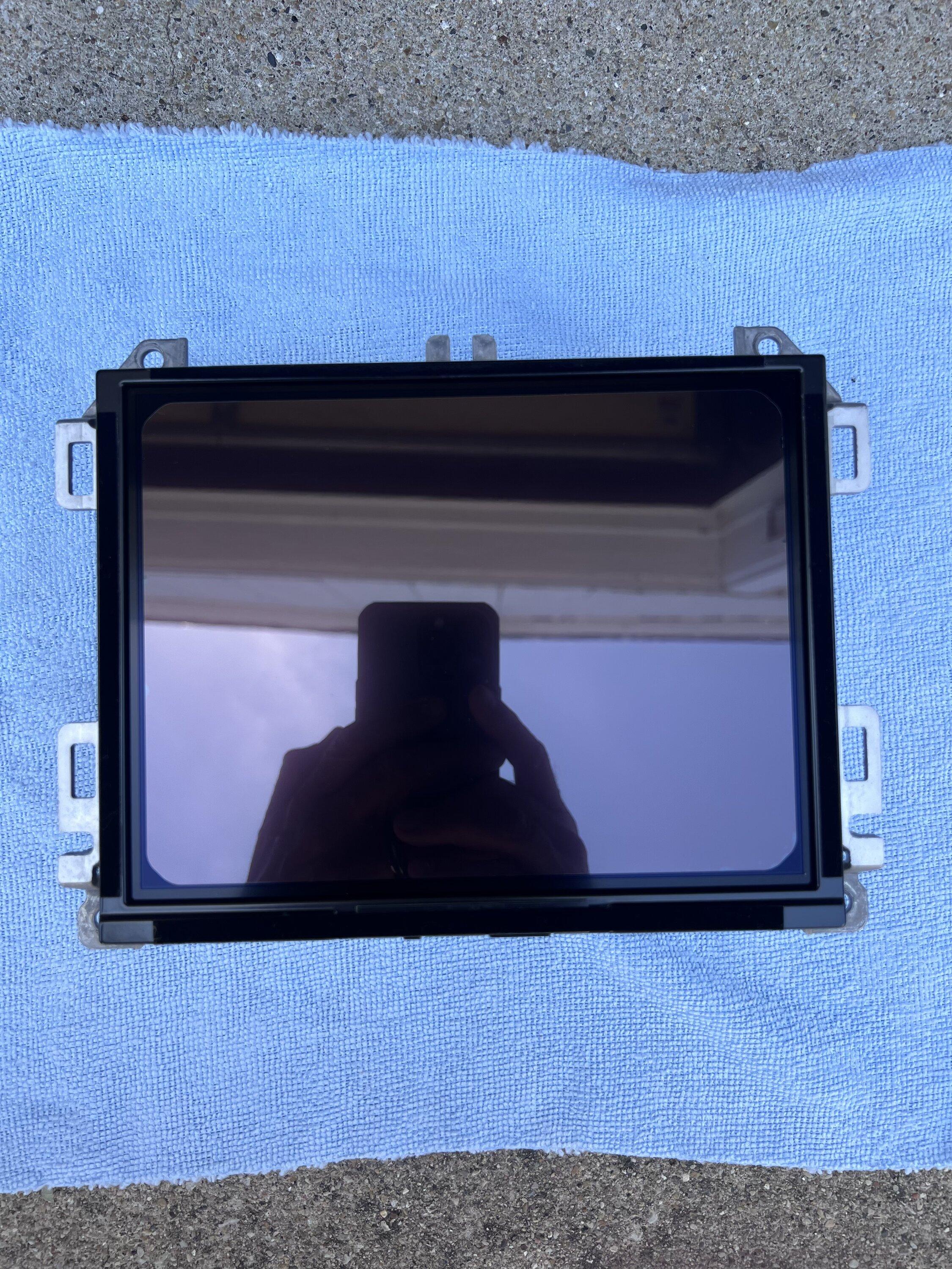 Jeep Gladiator 8.4 Radio with Navigation and Radio Bezel 523D796C-9364-4F0D-981A-E9534A008CAE