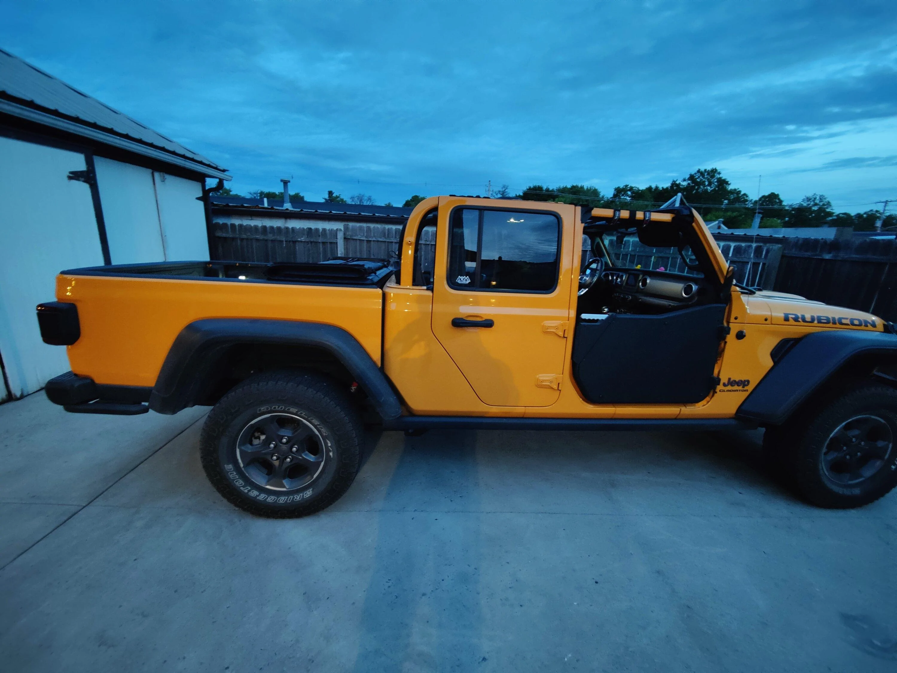 Jeep Gladiator Rear roof section. IMG20220620205754