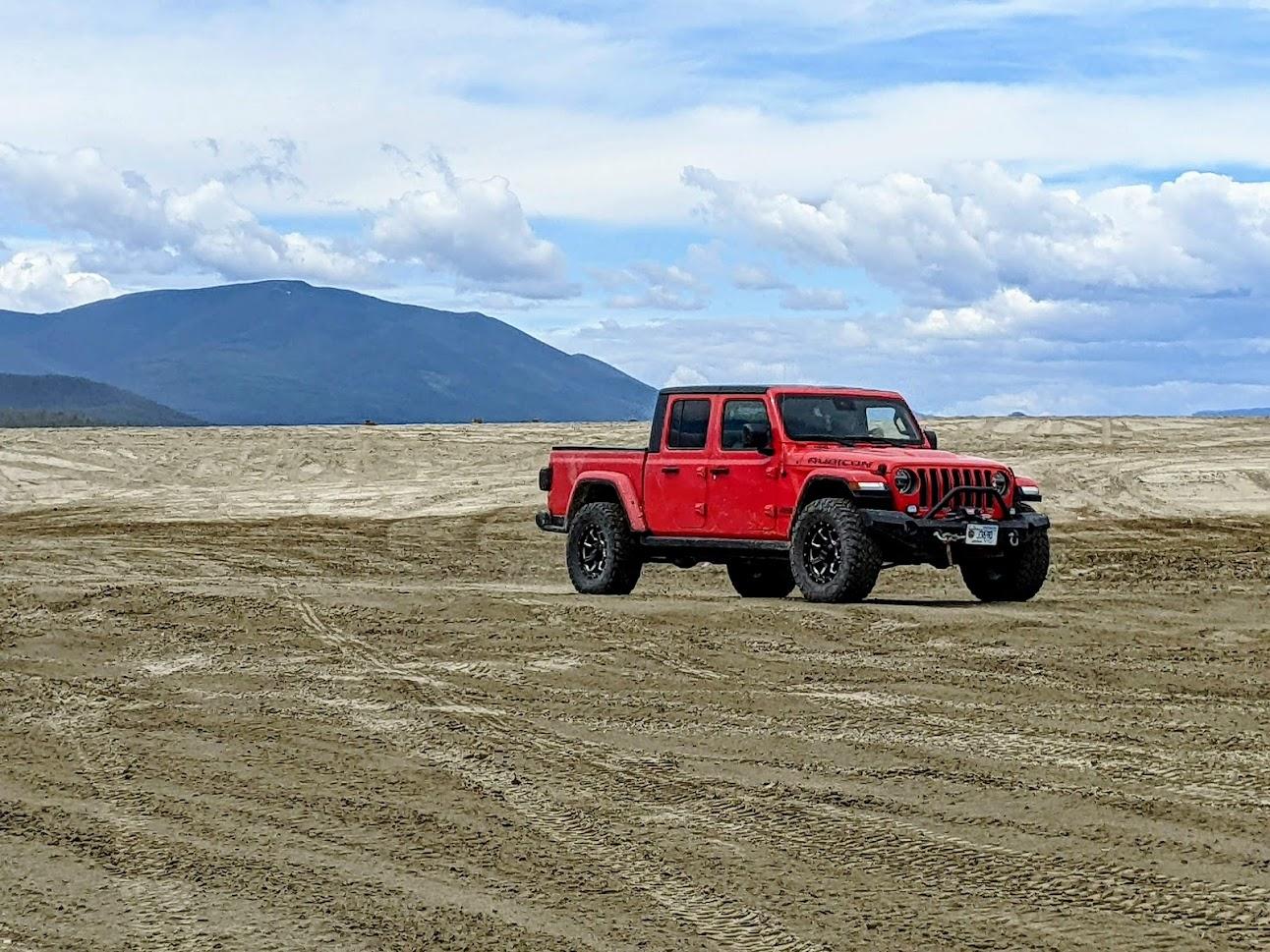 Jeep Gladiator Gladiator Glamour Shots Q73L-l2v0qjgFgTfeIqfU2kXg=w1292-h970-no?authuser=0