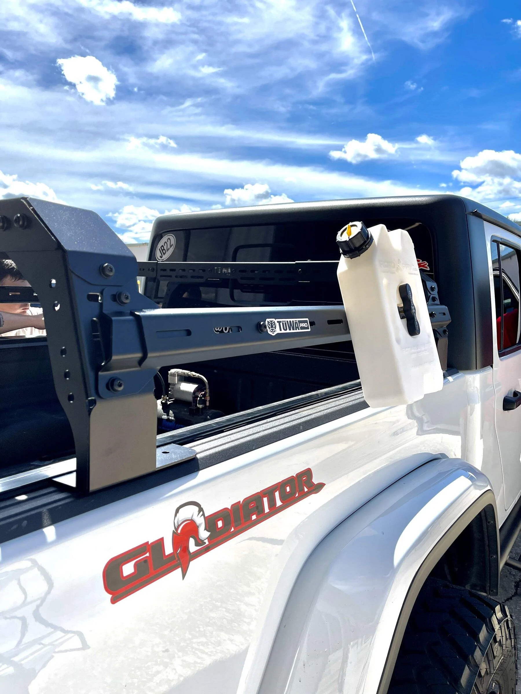Jeep Gladiator TUWA Pro New Shiprock Mid Rack System is now available! IMG-9638
