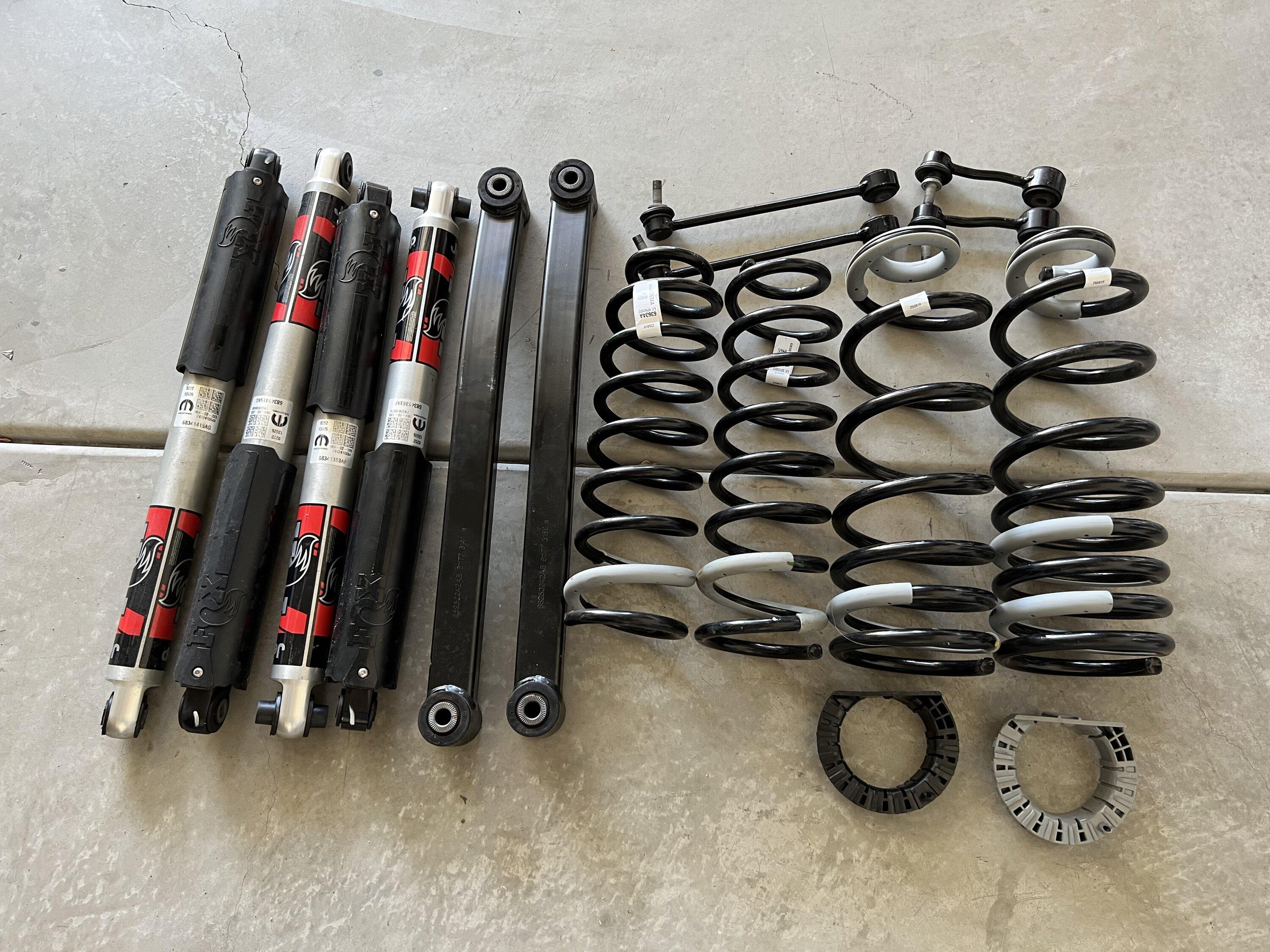 Jeep Gladiator Gladiator Rubicon Take Off Suspension Parts $150 9E0B64BC-0FAF-45E8-80E2-75C8AB321996