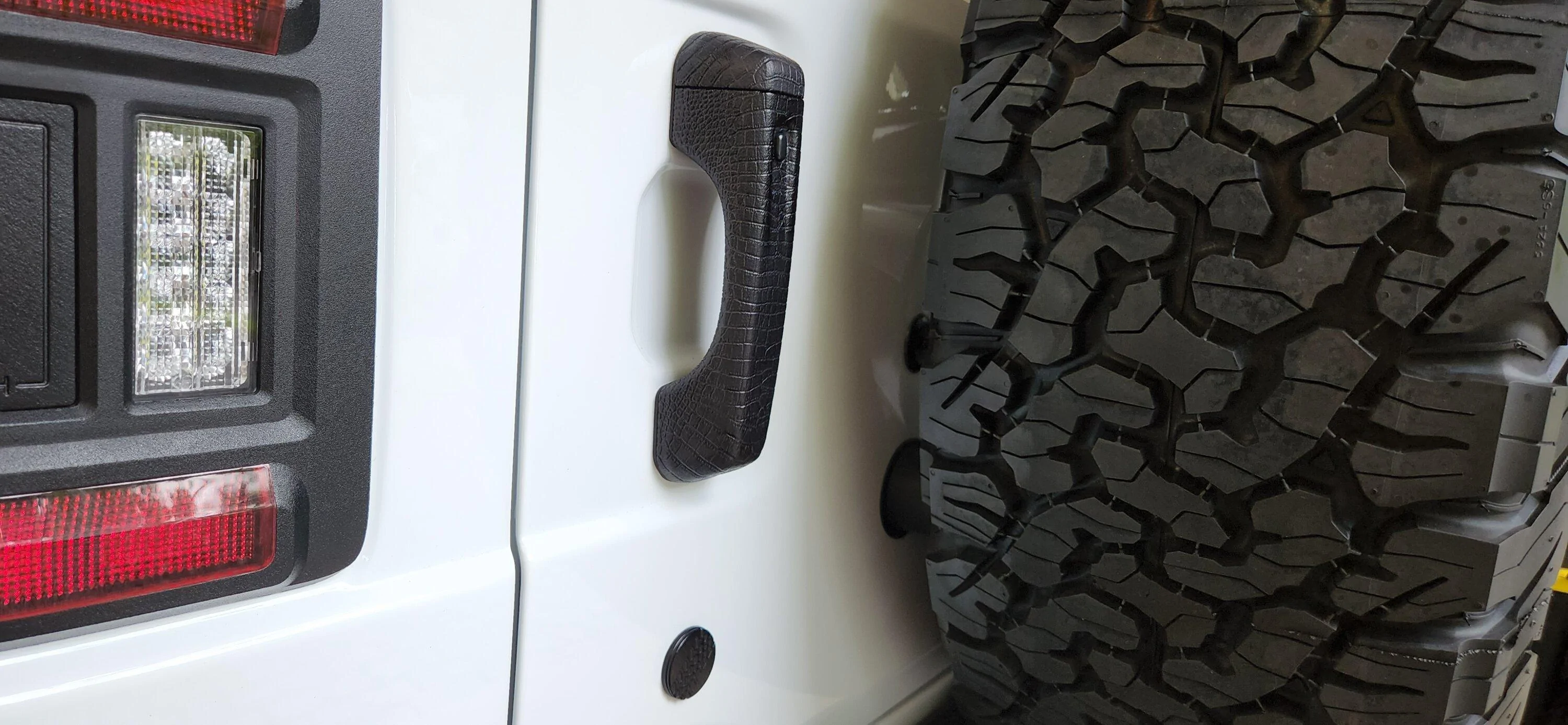 Jeep Gladiator ? Custom Design JT Gladiator and JL Wrangler and Door Handles 20220621_150349