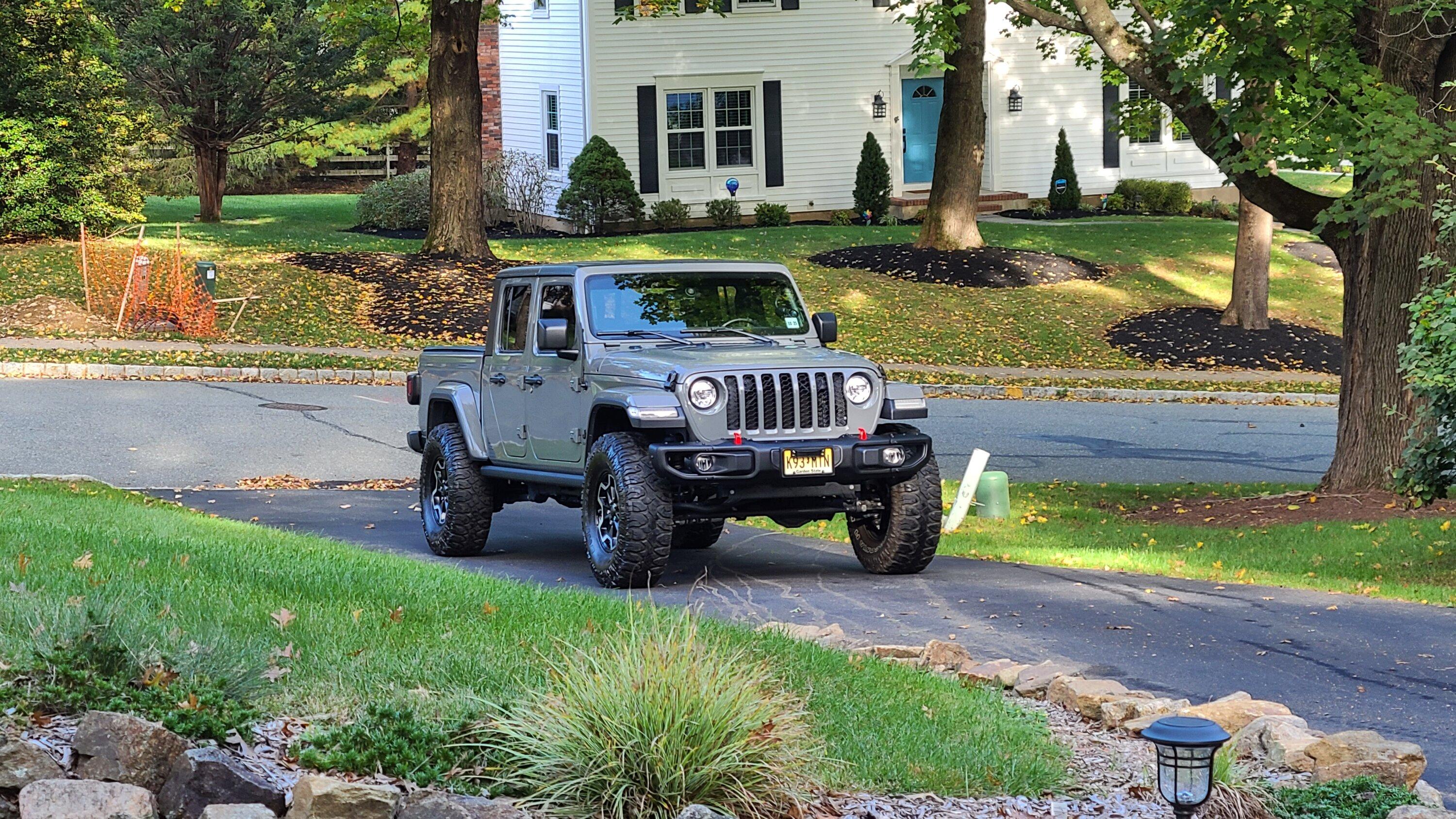 Jeep Gladiator Who's got my fuel mileage beat? 20211011_162009