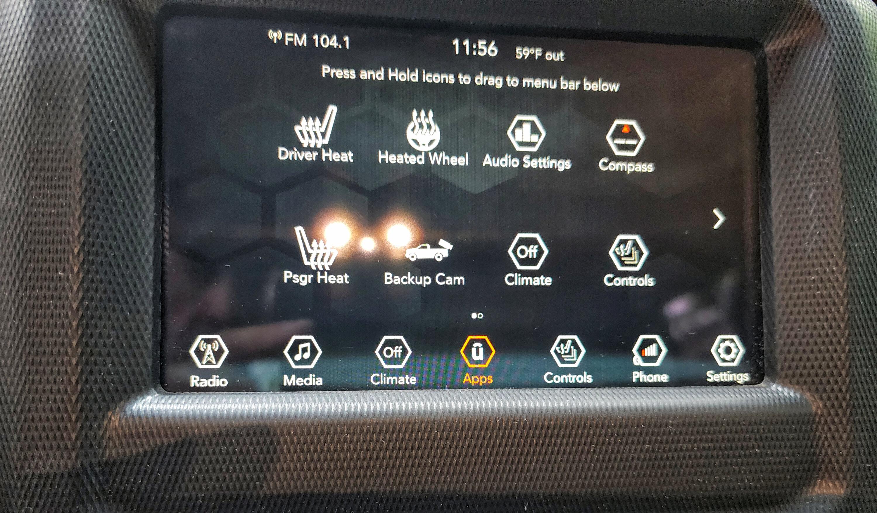 Jeep Gladiator 2021 Jeep Gladiator JT/JL 7" Uconnect Radio and Bezel-OPEN TO OFFERS 20220622_105223-01