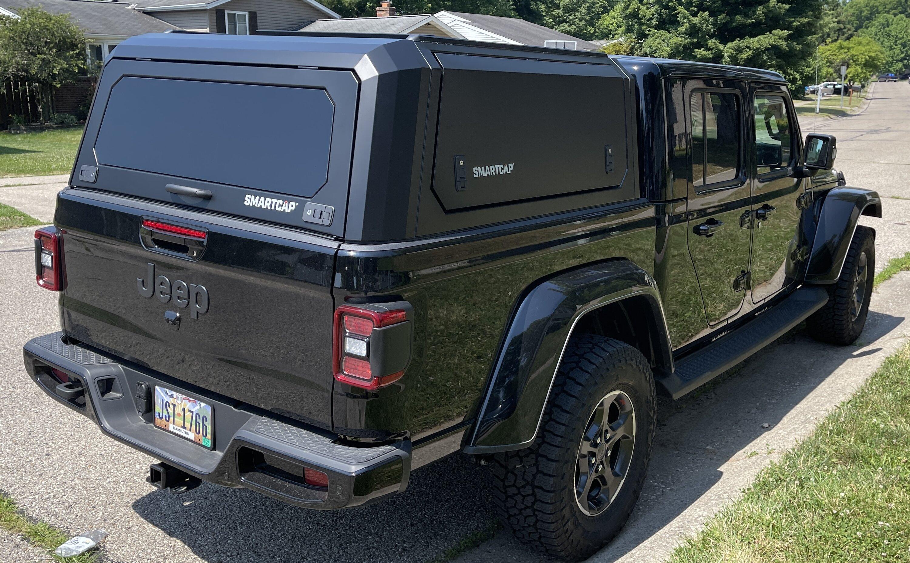 Jeep Gladiator BLACK Gladiator JT Club 20220622_155538975_iOS