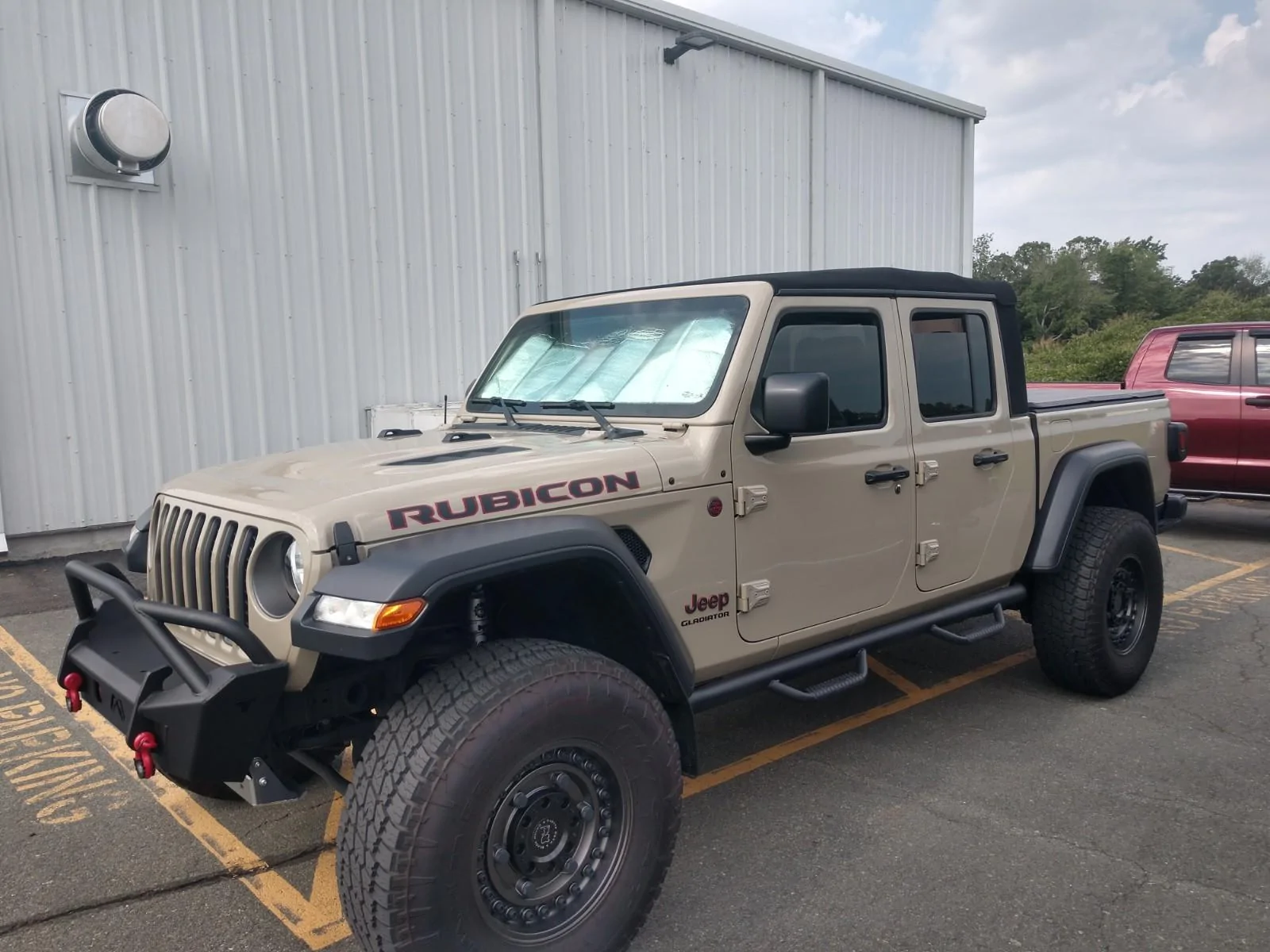 Jeep Gladiator Gobi Gladiators Waiting Room A41D96B3-C2DB-4FC9-8B55-82BEA5C6DEA7