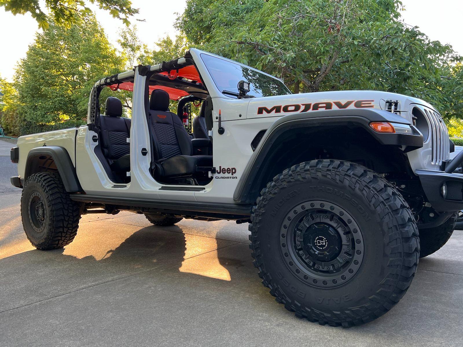 Jeep Gladiator BRIGHT WHITE Gladiator JT Club jeep4