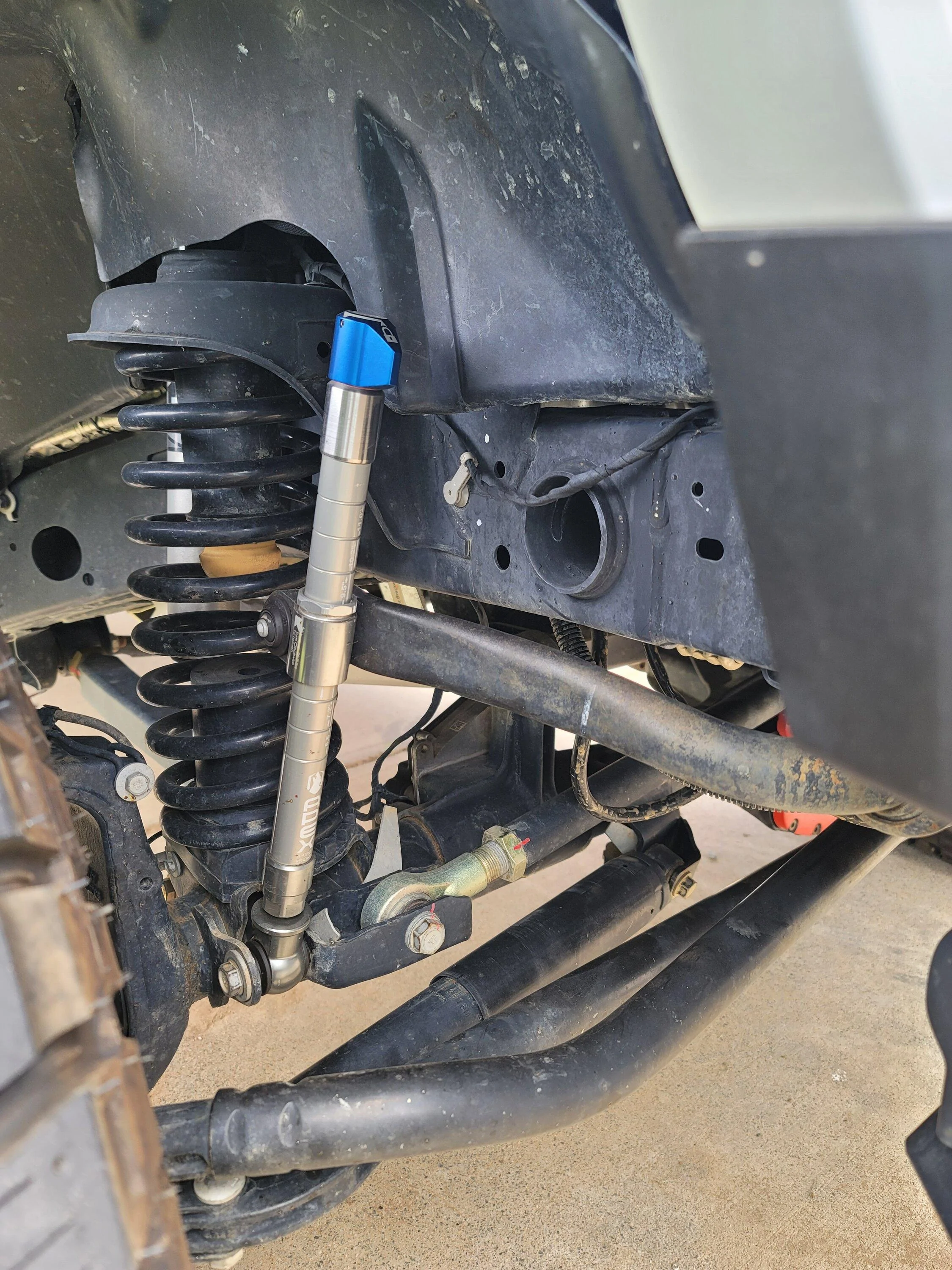Jeep Gladiator Front sway bar height. 20220620_143717