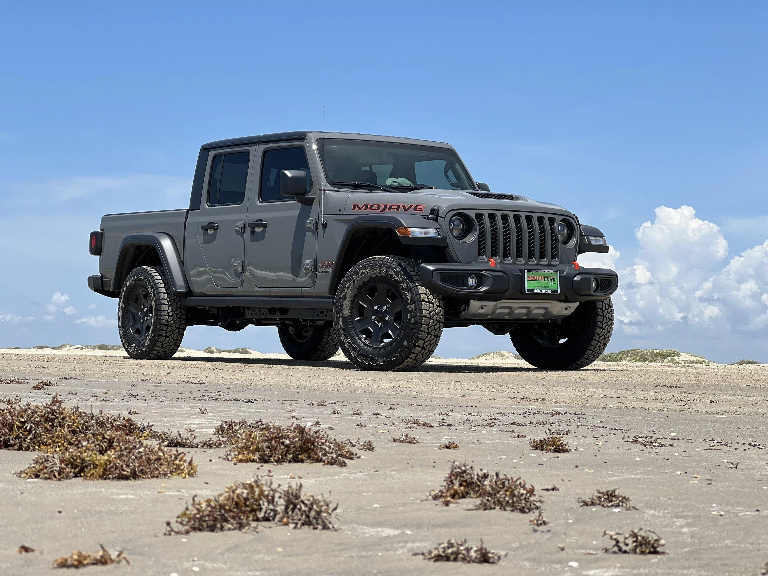 Jeep Gladiator Gladiator Glamour Shots 9CF345AE-469B-4782-9EC2-8BE9E95C02BE
