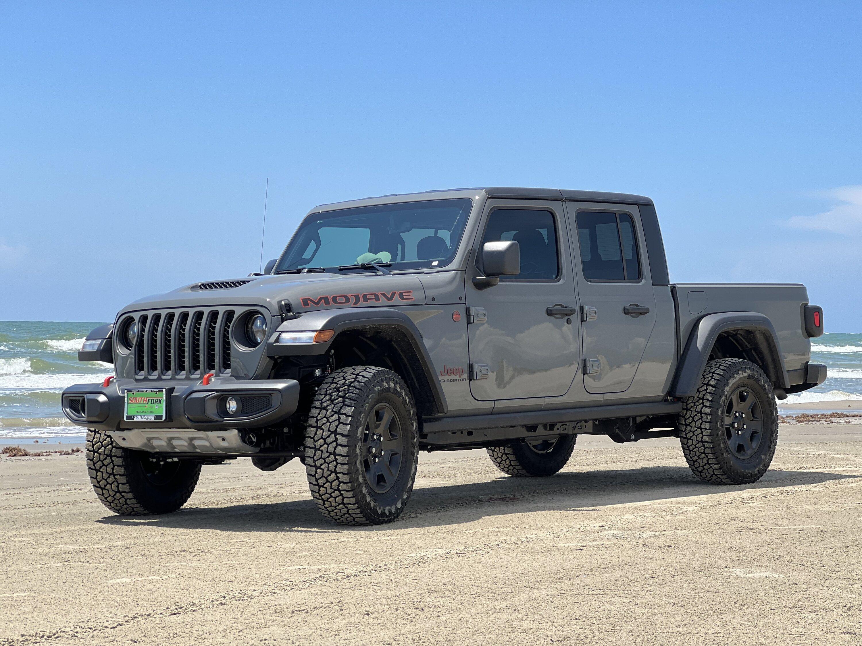 Jeep Gladiator Gladiator Glamour Shots 7D302936-4560-4808-B6CA-2EB14B1FA44C