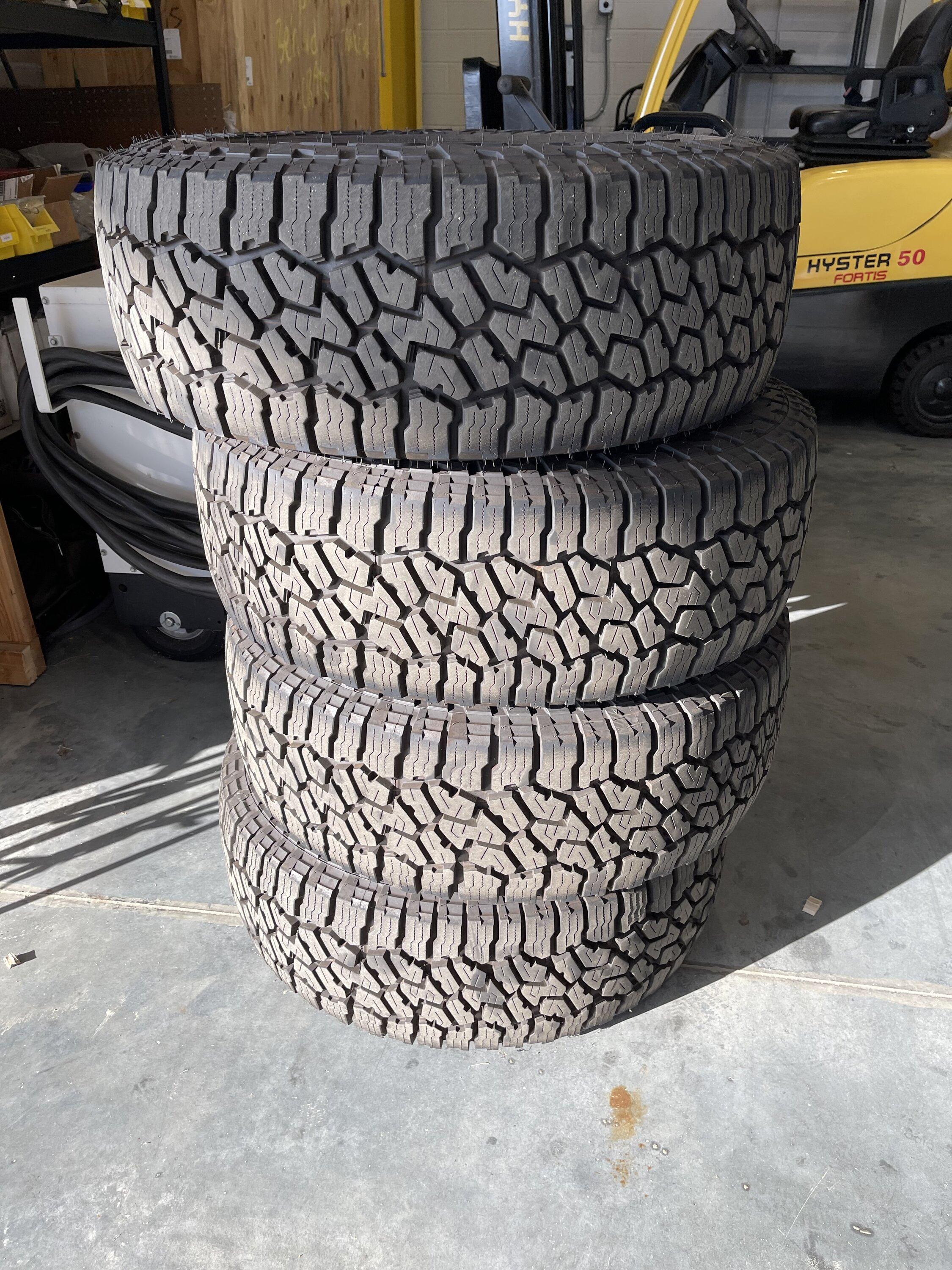 Jeep Gladiator 2022 JT Rubicon Takeoffs Falken Wildpeak A/T 285/70r17 Spare included C2658A42-6245-4F8C-9238-21F84E85BC1C