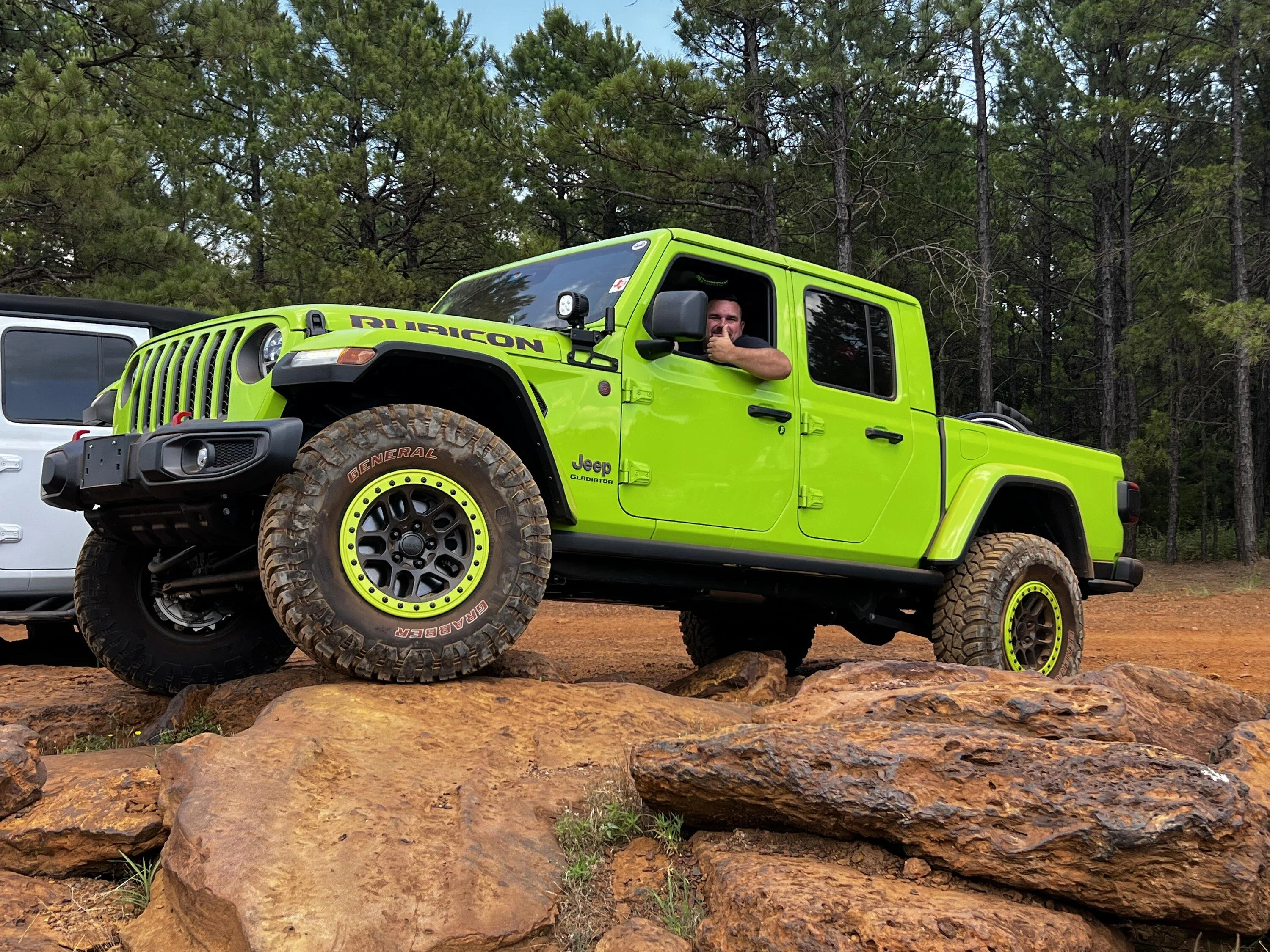Jeep Gladiator Gladiator Glamour Shots F44B8848-AB4D-4E68-B170-1DF96B348AD2