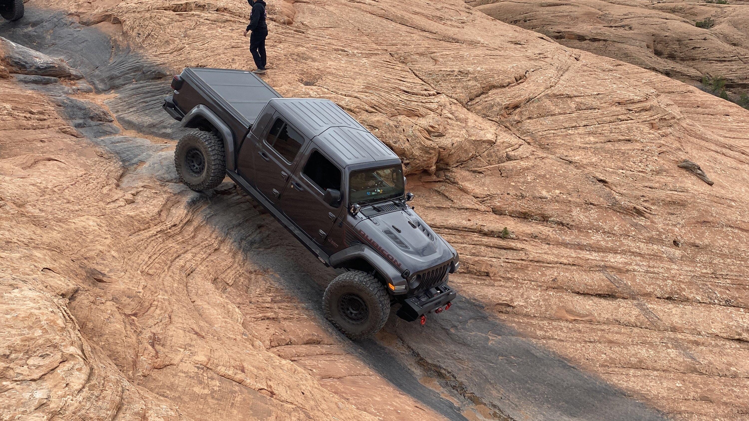 Jeep Gladiator 37's vs 38's 3D3EBAA4-05BB-48E6-8670-B190A1708434