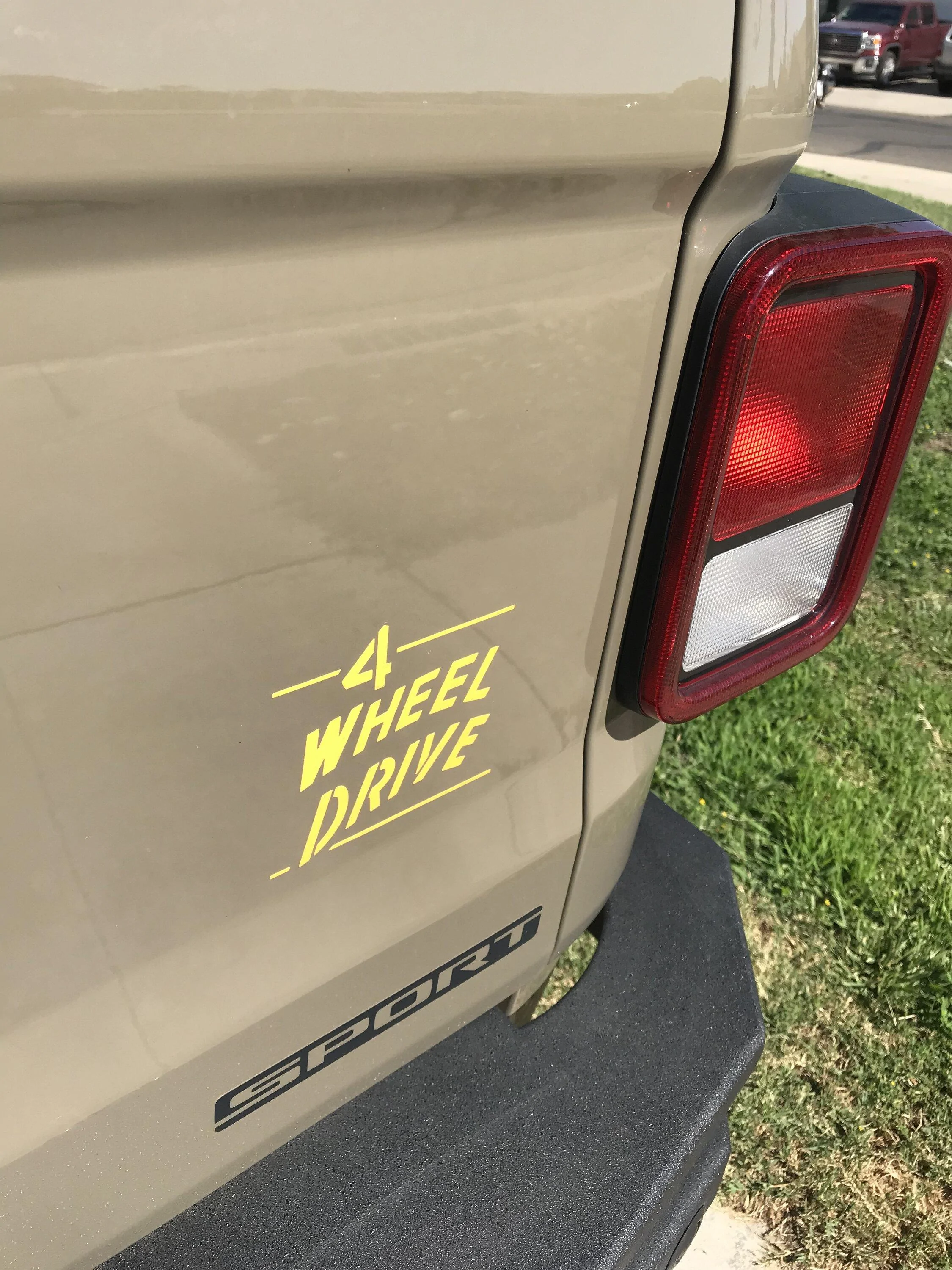 Jeep Gladiator 4 Wheel Drive Decals 857747FE-757B-42D0-A802-0E0EE6811325