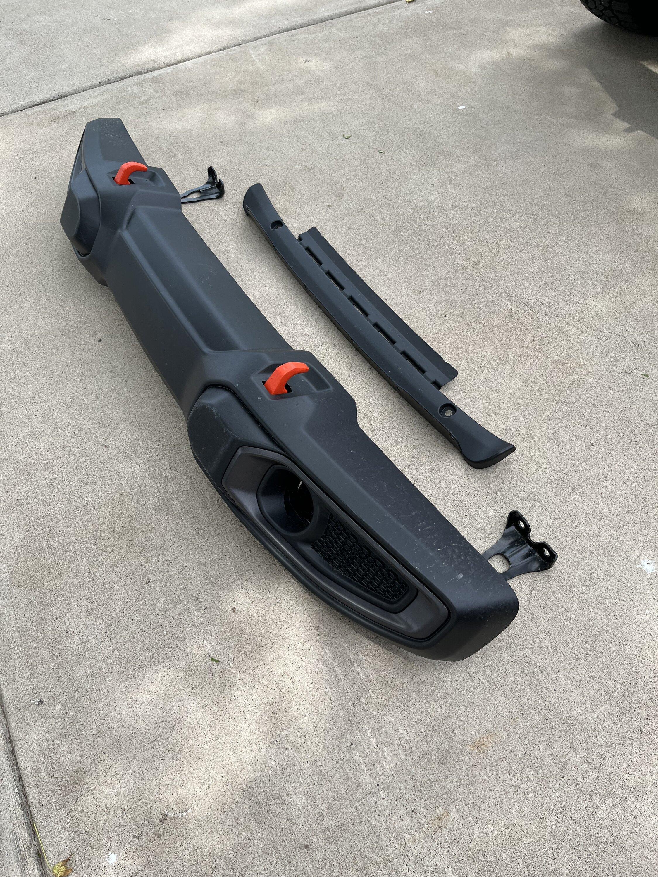 Jeep Gladiator 2022 Mojave Front Bumper in St Charles County, MO area FrtBumper