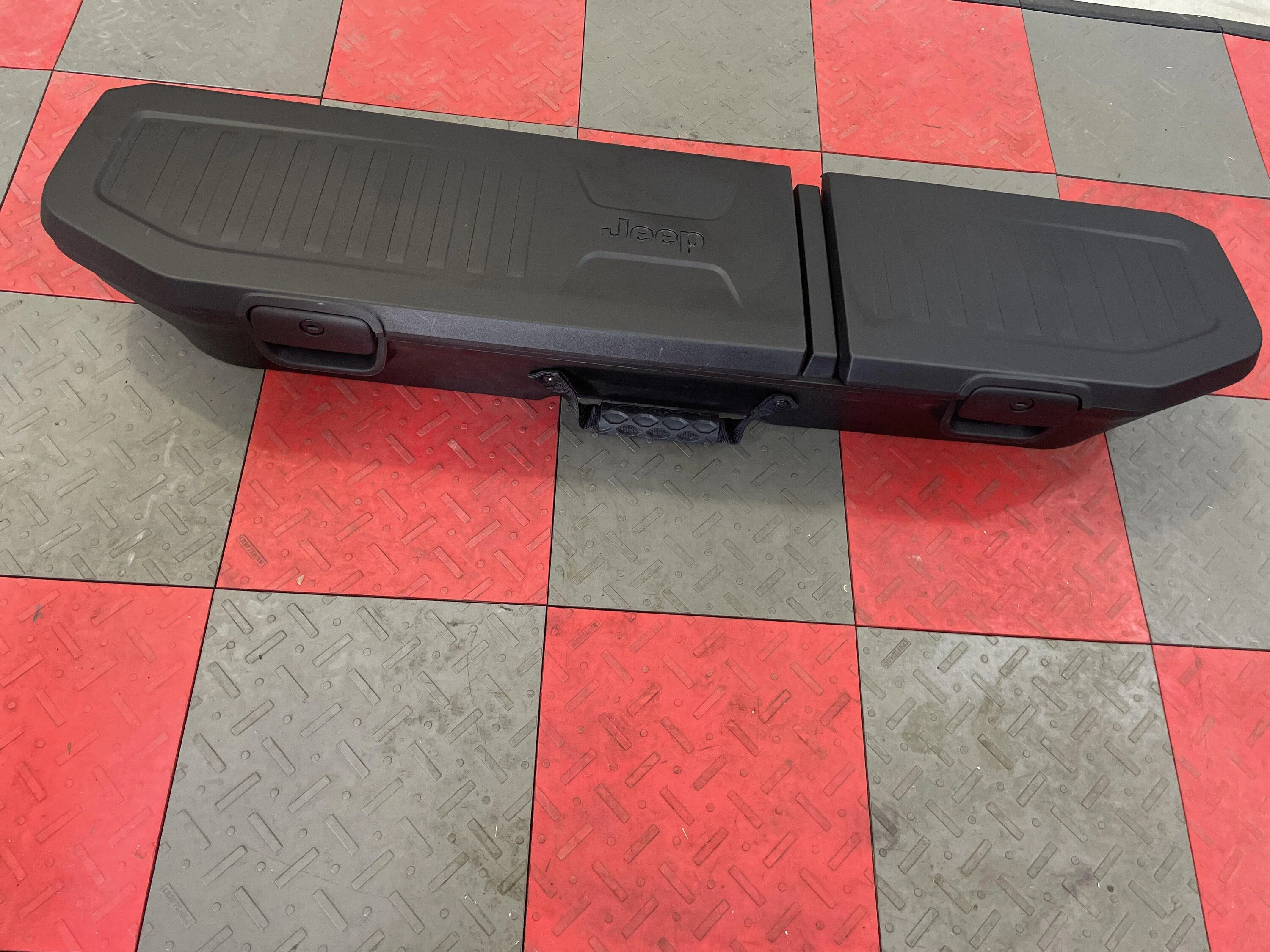 Jeep Gladiator Under seat locking storage bin OEM C73B6EF9-1C62-4384-9056-40E60BF99ADB