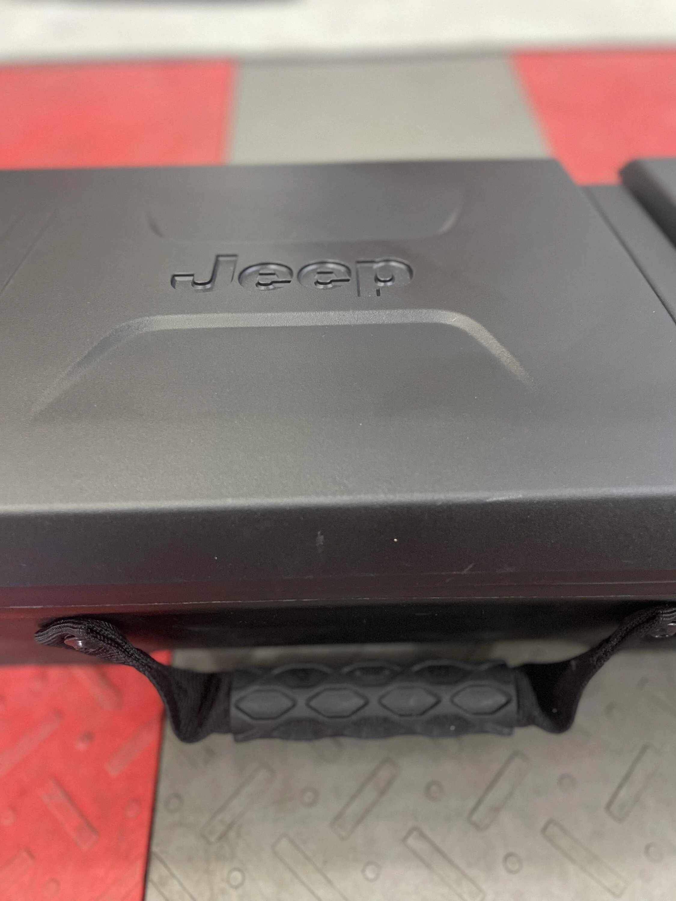 Jeep Gladiator Under seat locking storage bin OEM 7AFC351E-488D-4FE5-99EC-40F9F359A737