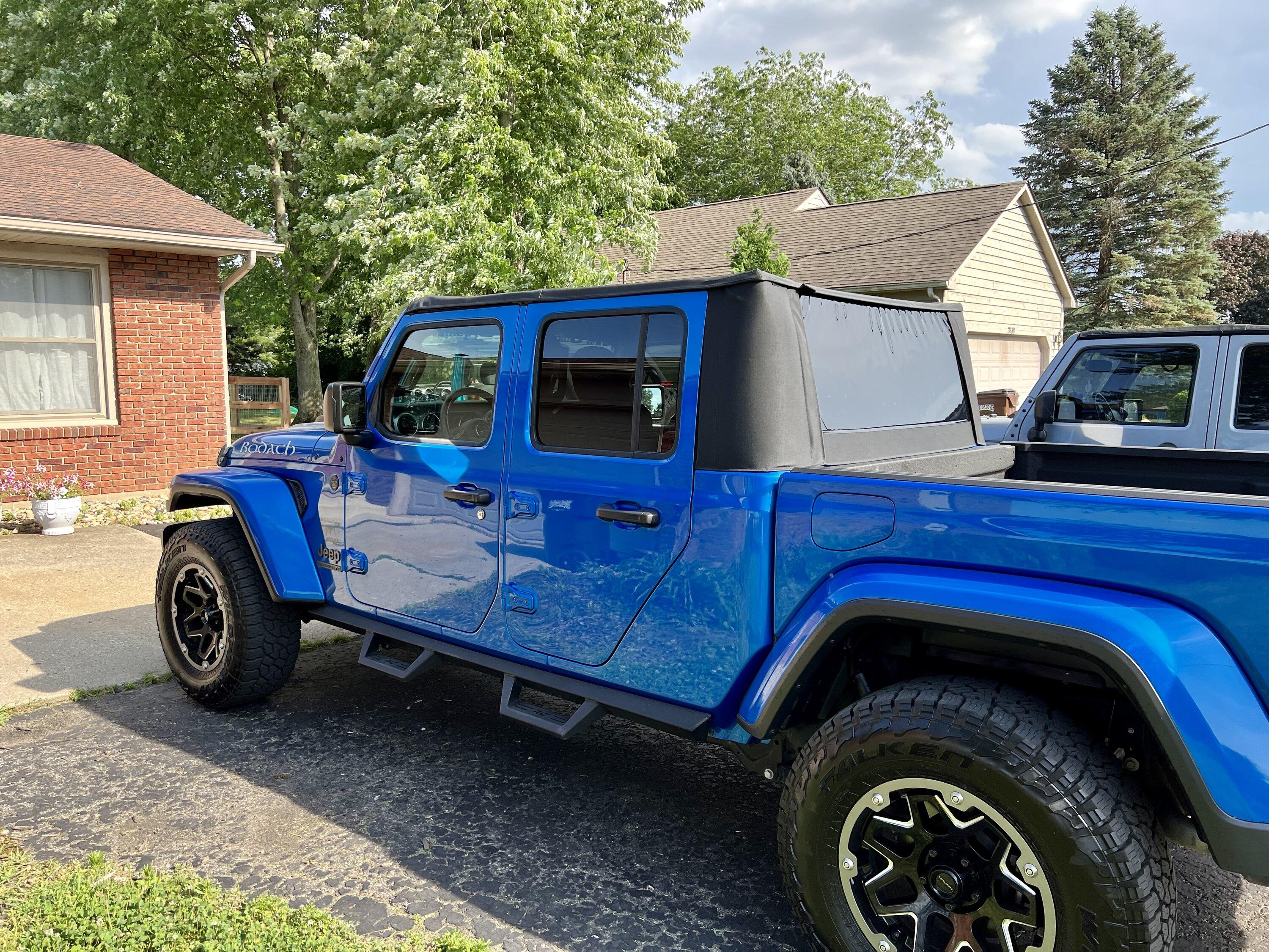 Jeep Gladiator Anybody heard anything about this? DDA9CFBF-1756-4F07-A76B-48A5DC33C9C5
