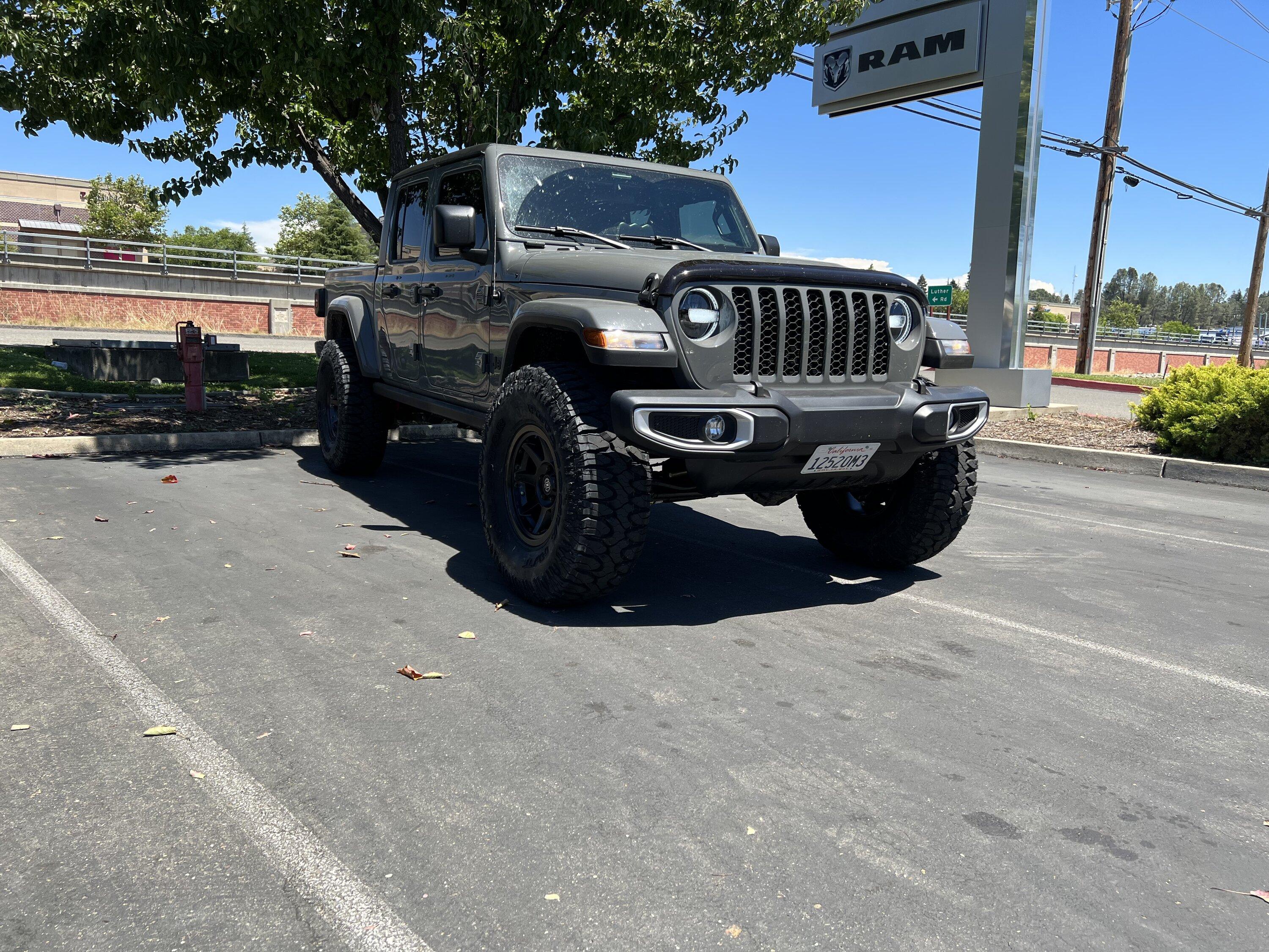 Jeep Gladiator 38s on the ecodiesel! E60A6359-5F22-4EA3-868A-13F20B13FF18