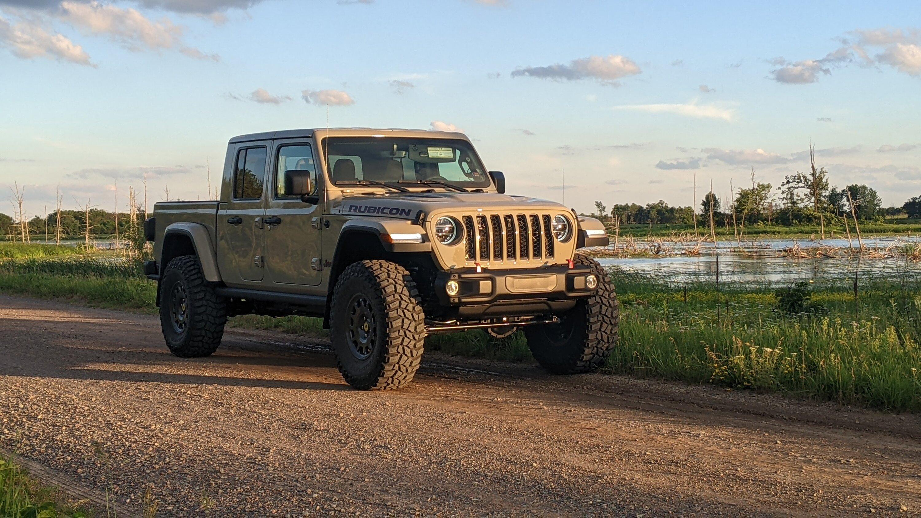 Jeep Gladiator Gladiator Glamour Shots PXL_20220626_012655070