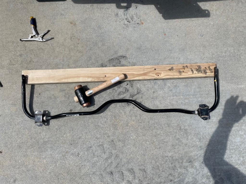 Jeep Gladiator Rear Sway Bar Reinforcement & Repair Bracket cQlxkW