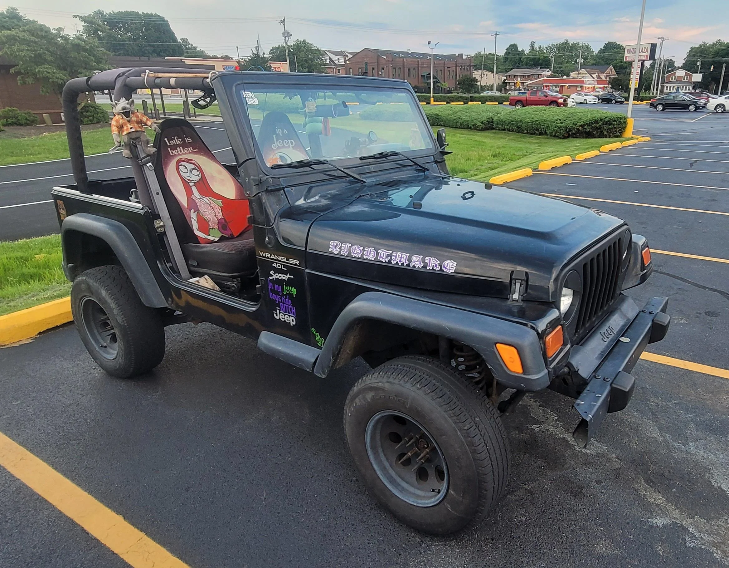 Jeep Gladiator Jeeps Parking Next To Jeeps 20220626_200557