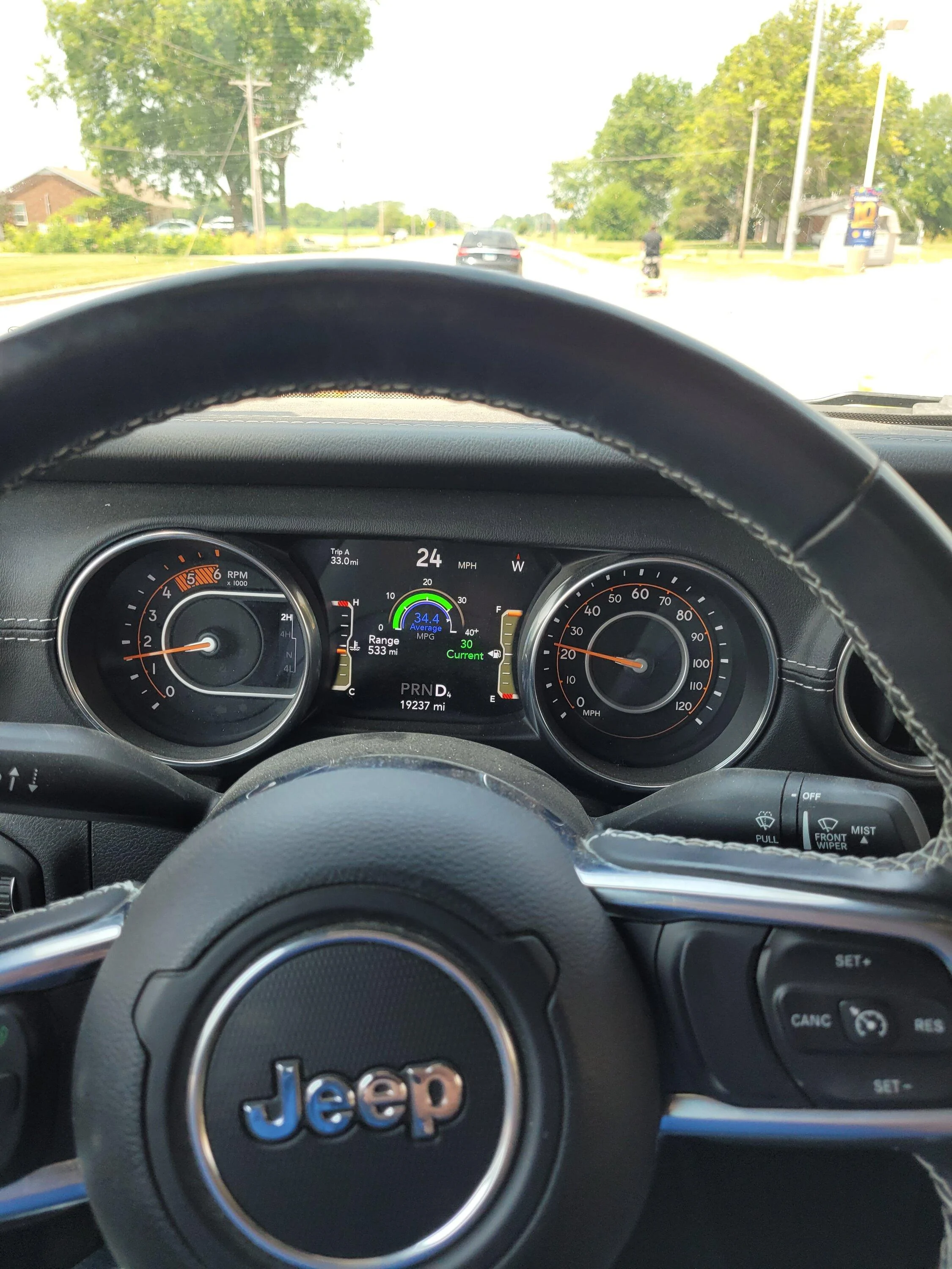 Jeep Gladiator Who's got my fuel mileage beat? 20220625_121624