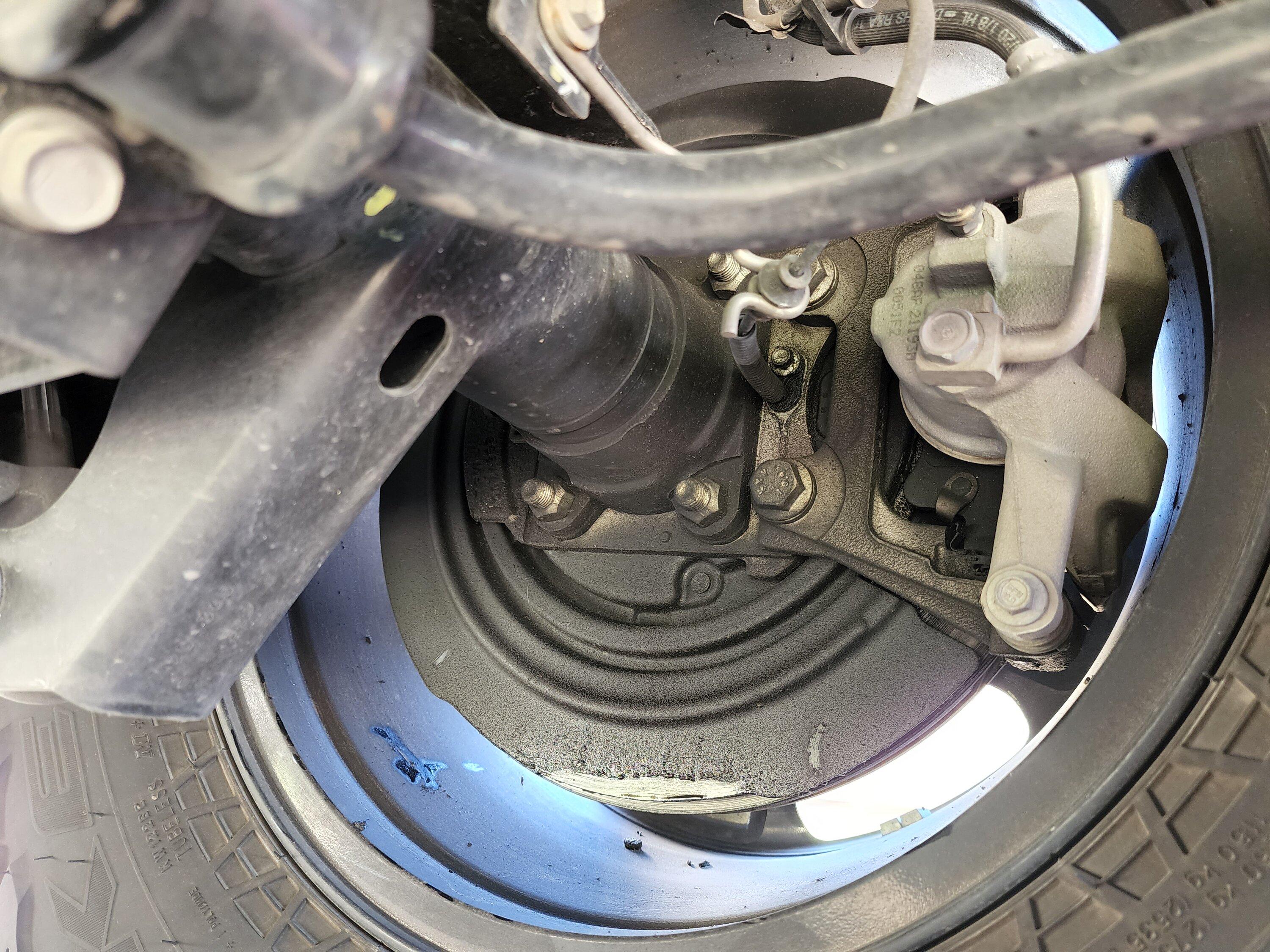 Jeep Gladiator Leaking axle seal? 20220627_181829