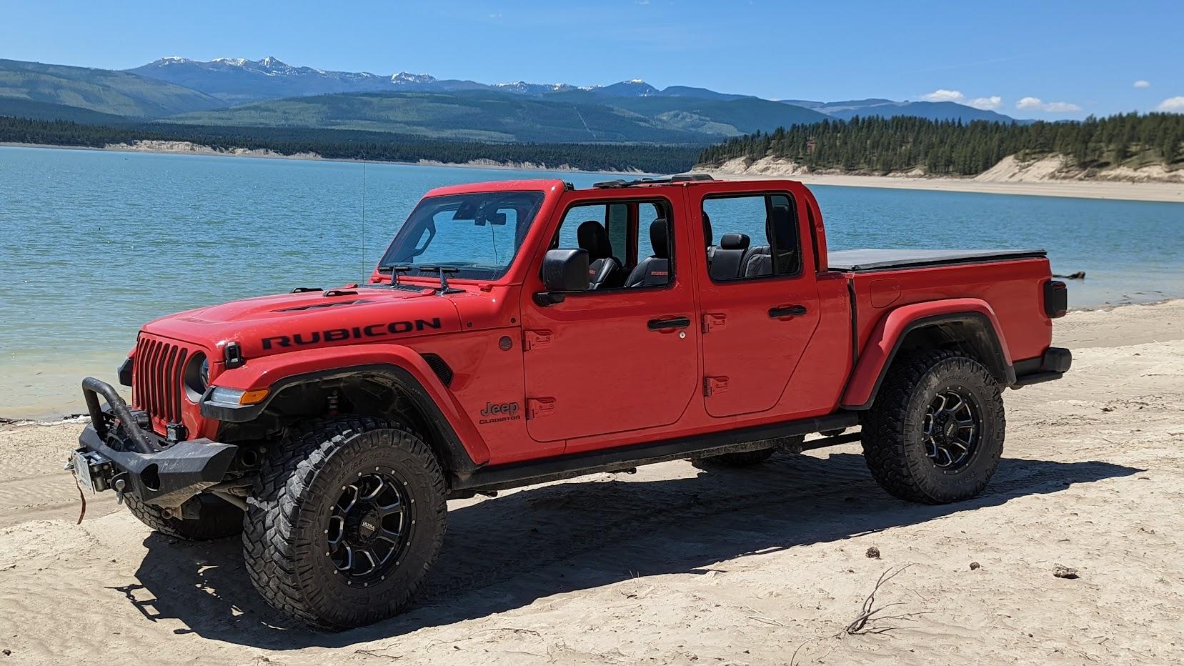 Jeep Gladiator Gladiator Glamour Shots 4zy1esUhL-kJ67QMytGDDGYtQ=w1657-h932-no?authuser=0