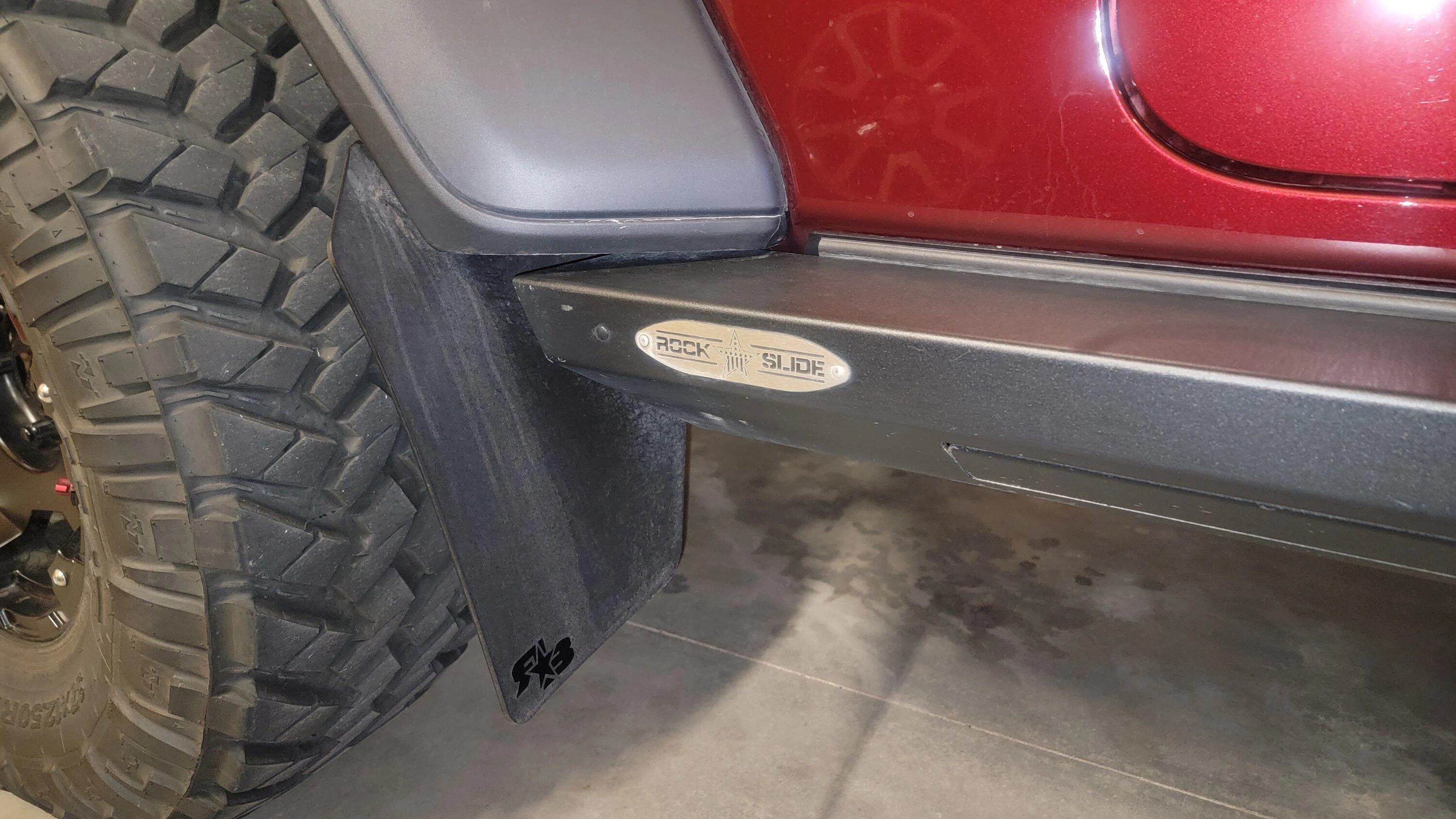 Jeep Gladiator Rok Blokz with Rockslide Engineering Step Sliders 20220627_212702