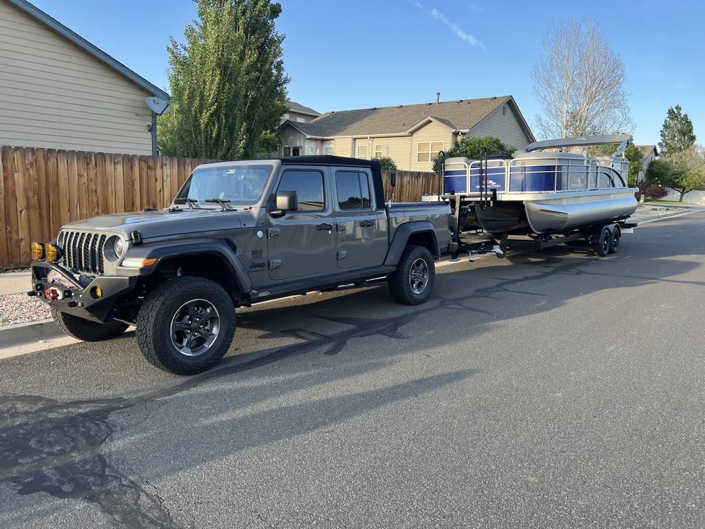 Jeep Gladiator Let's see the boats you’re towing with your Gladiator E26FA6E6-D599-420C-A848-9B9F0EE9B523_1_105_c