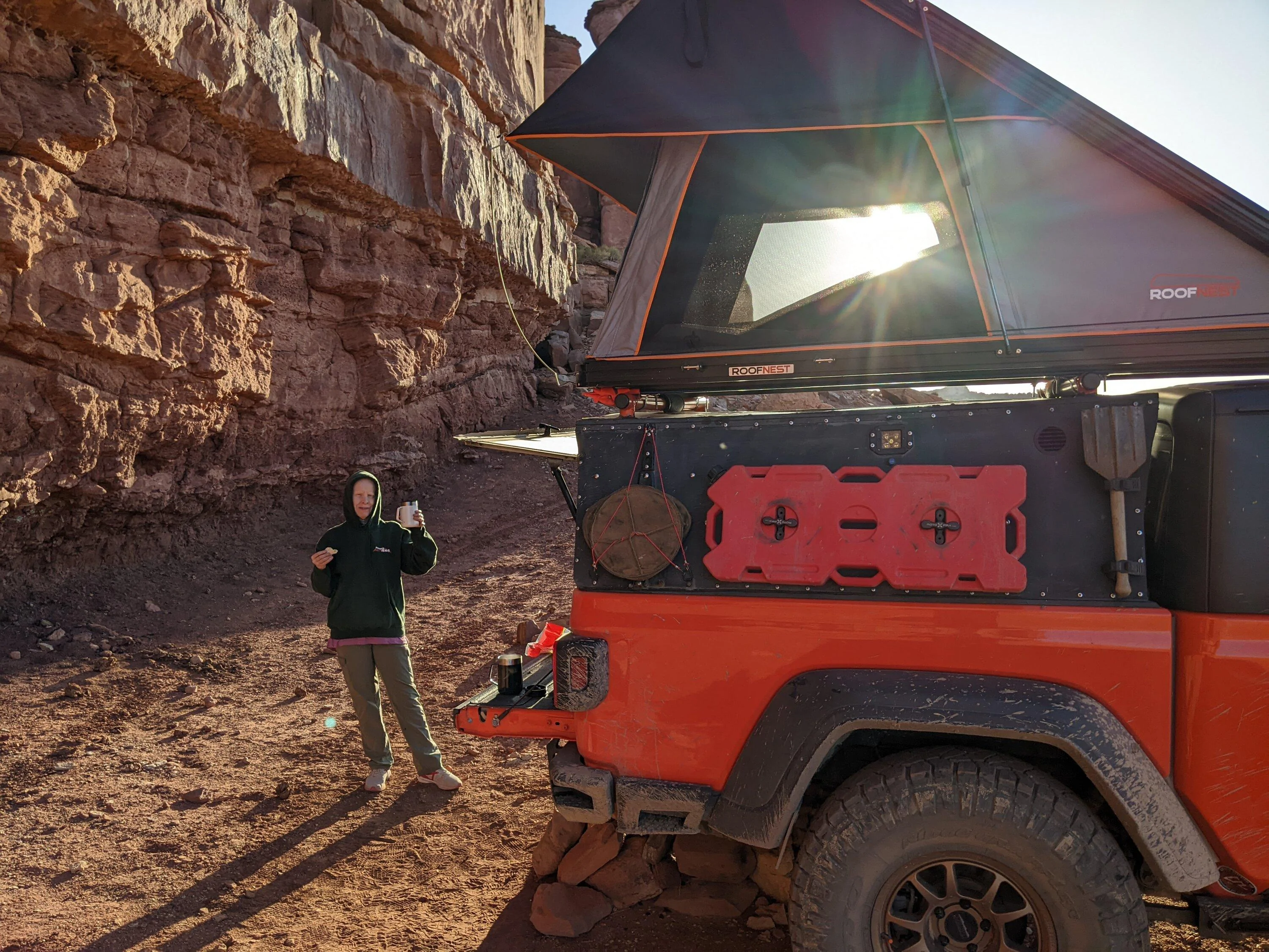 Jeep Gladiator Operation  "Cheap topper": Warning... this is in process... PXL_20220518_130929494
