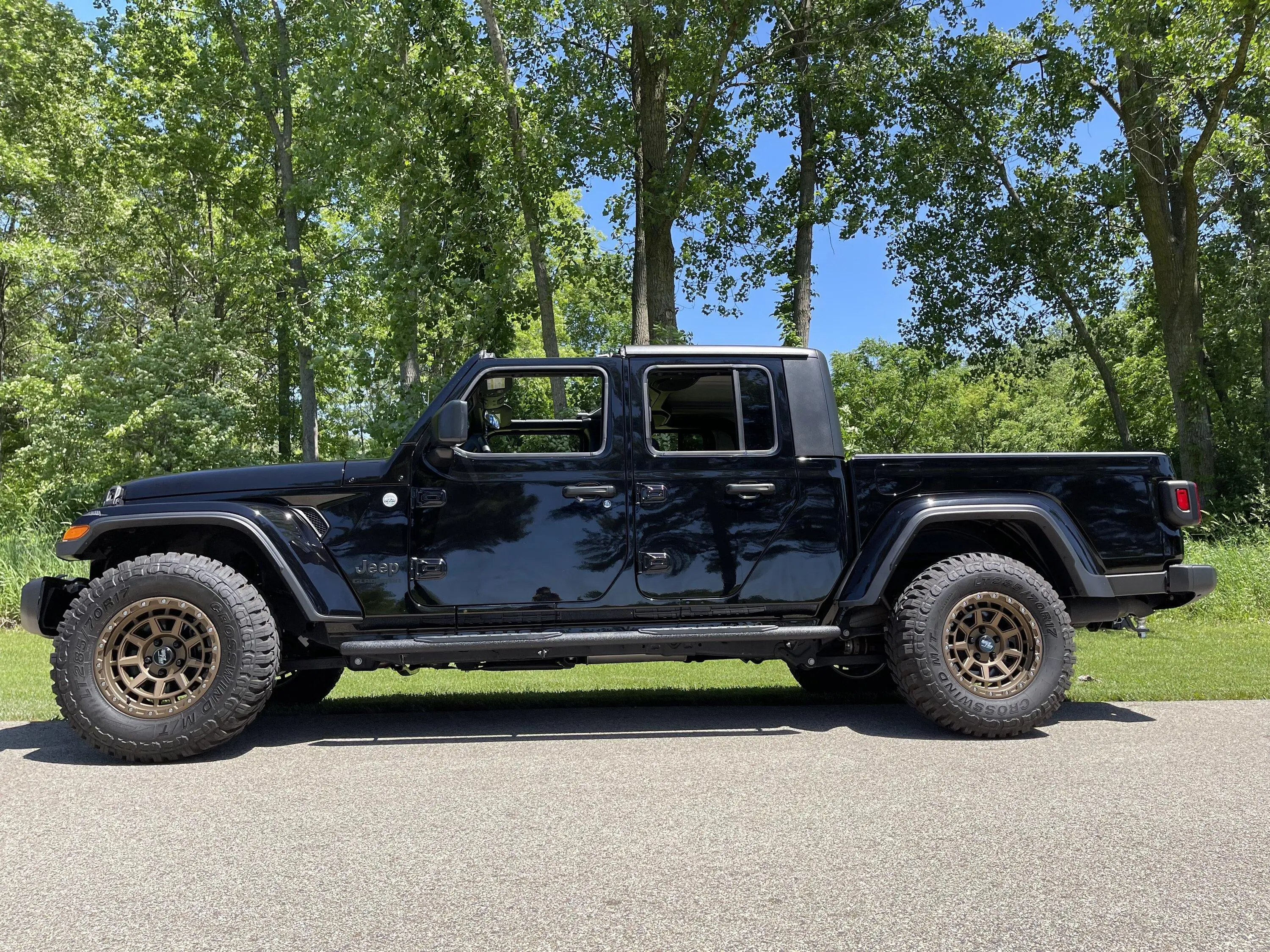 Jeep Gladiator BLACK Gladiator JT Club IMG_2634