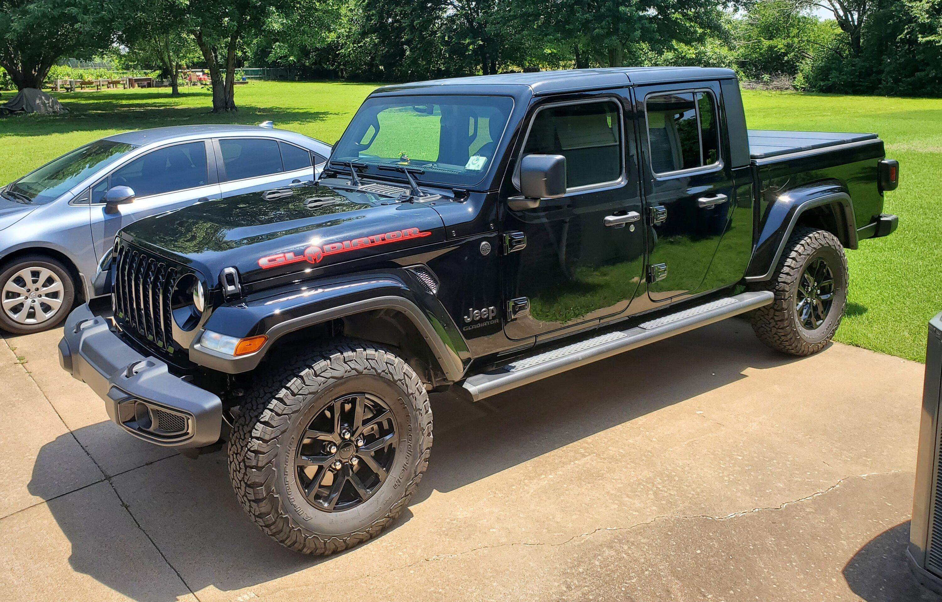Jeep Gladiator KO2 fitment - is Discount Tire messing with me? 20220611_141010