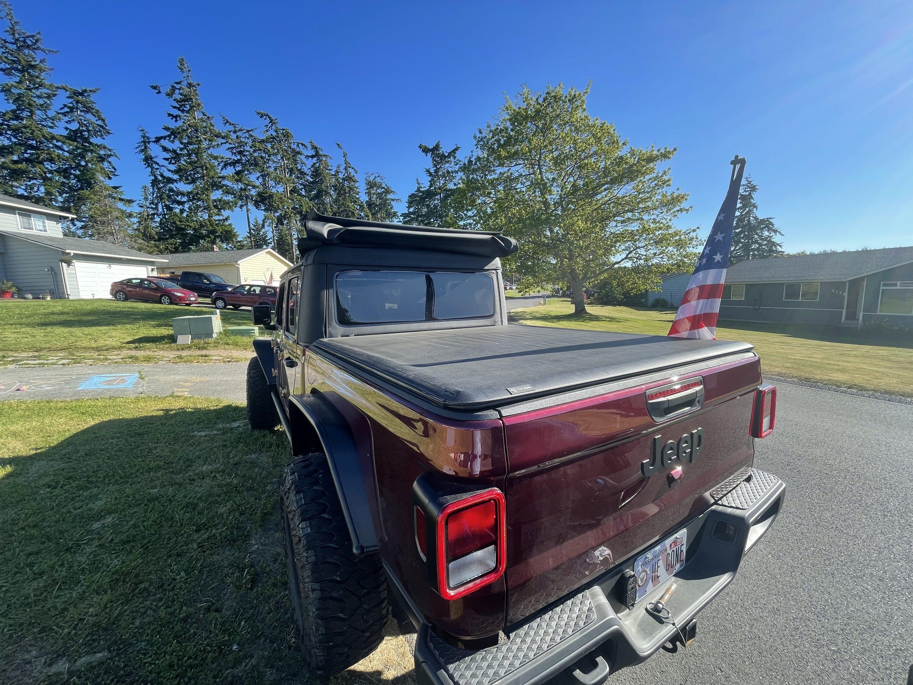 Jeep Gladiator Roll up bed cover 0EE430AD-2C3A-40C6-B292-8563B730D25F
