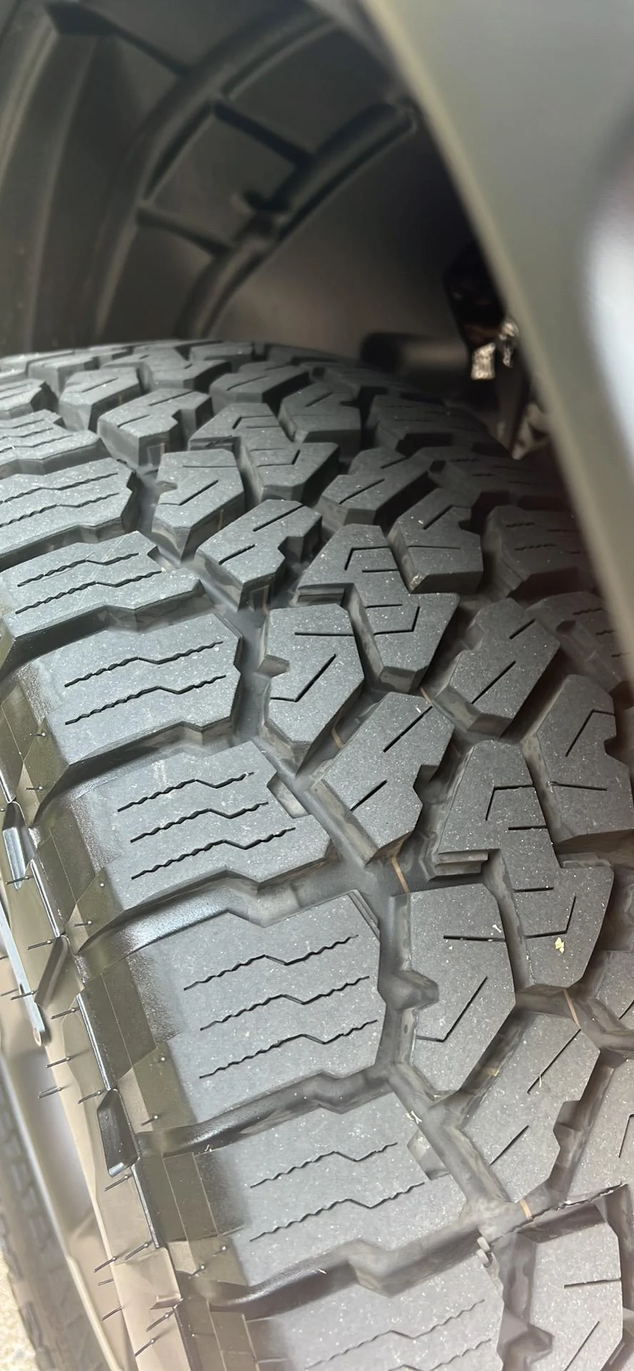 Jeep Gladiator Rims and tires for sale 2A041A4F-33ED-4134-8AC6-32DFCFCB35BA