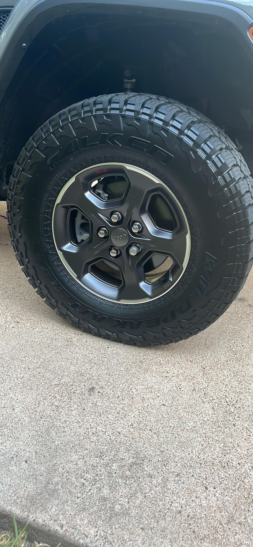 Jeep Gladiator Rims and tires for sale C616EE02-2DA3-4491-A77E-E47D8817D766