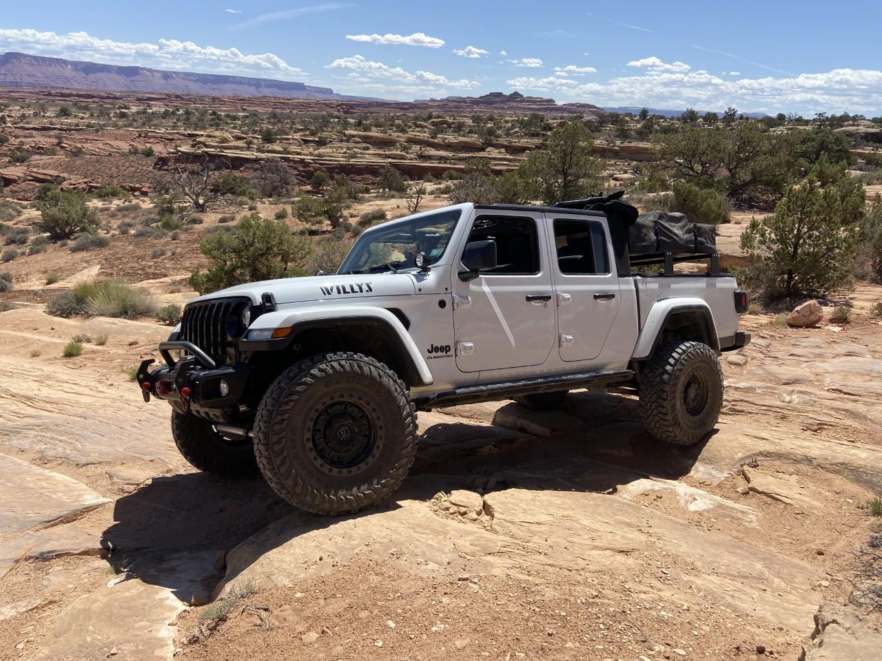 Jeep Gladiator Gladiator Glamour Shots thumbnail_IMG_4285