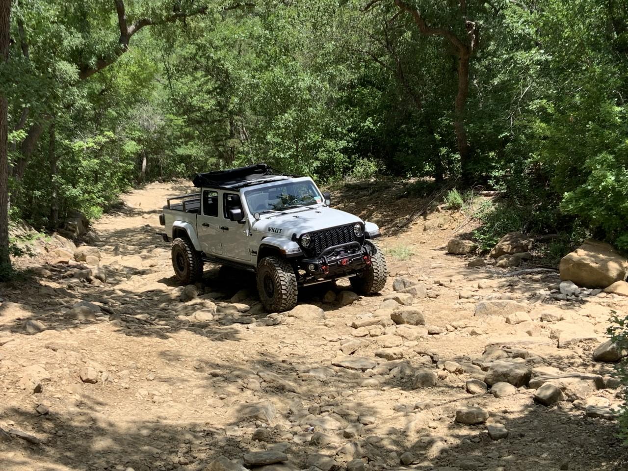 Jeep Gladiator Gladiator Glamour Shots thumbnail_IMG_5045