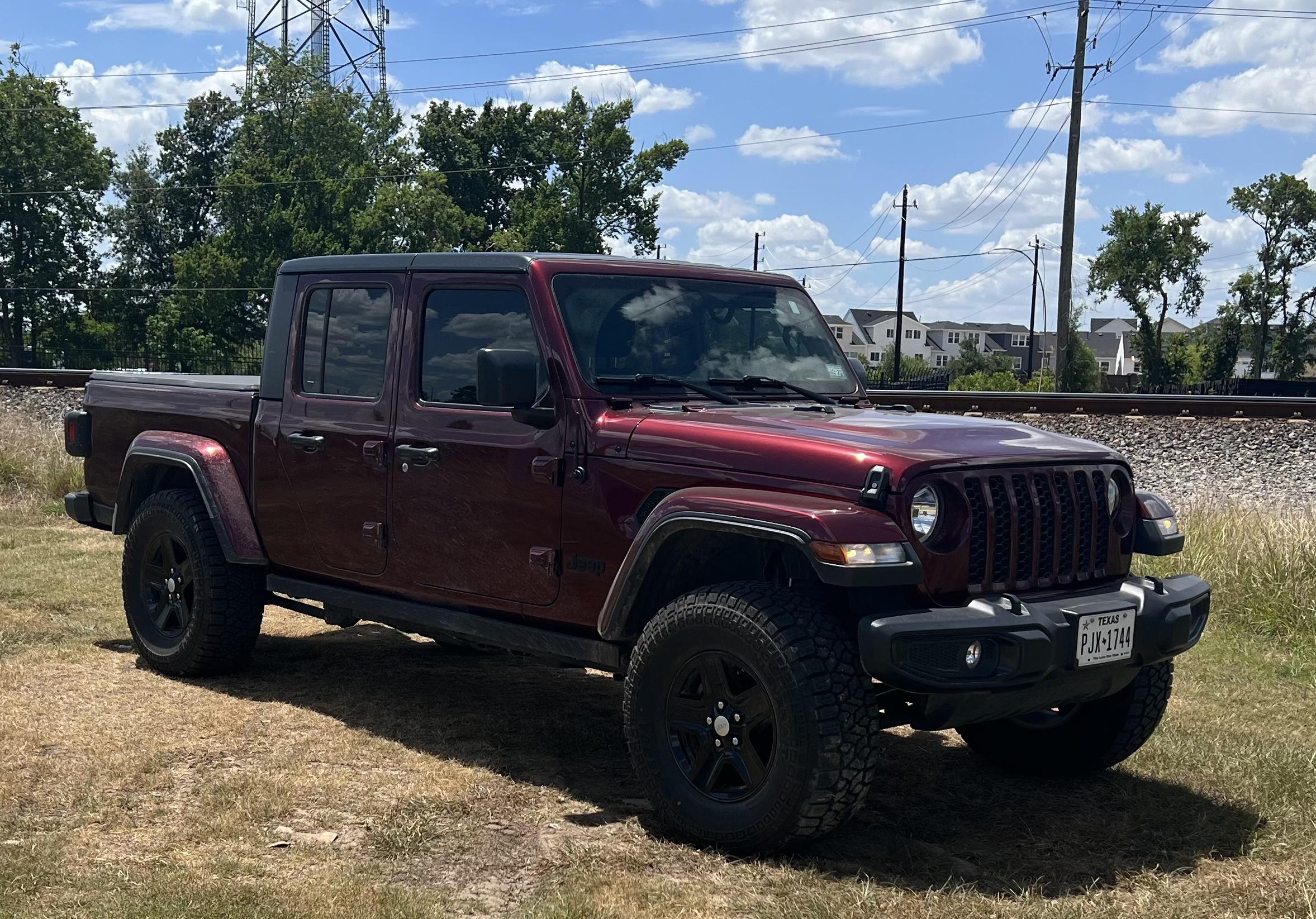Jeep Gladiator Lets see those Sport S Gladiators with 35" tires and wheels !! F530E9E3-F69A-47E5-81DB-99BE38EB5C40