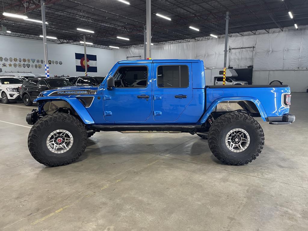 Jeep Gladiator Stickers and decal pics! B94BC9F4-A8FB-4292-87D2-906A876AC47B_1_105_c